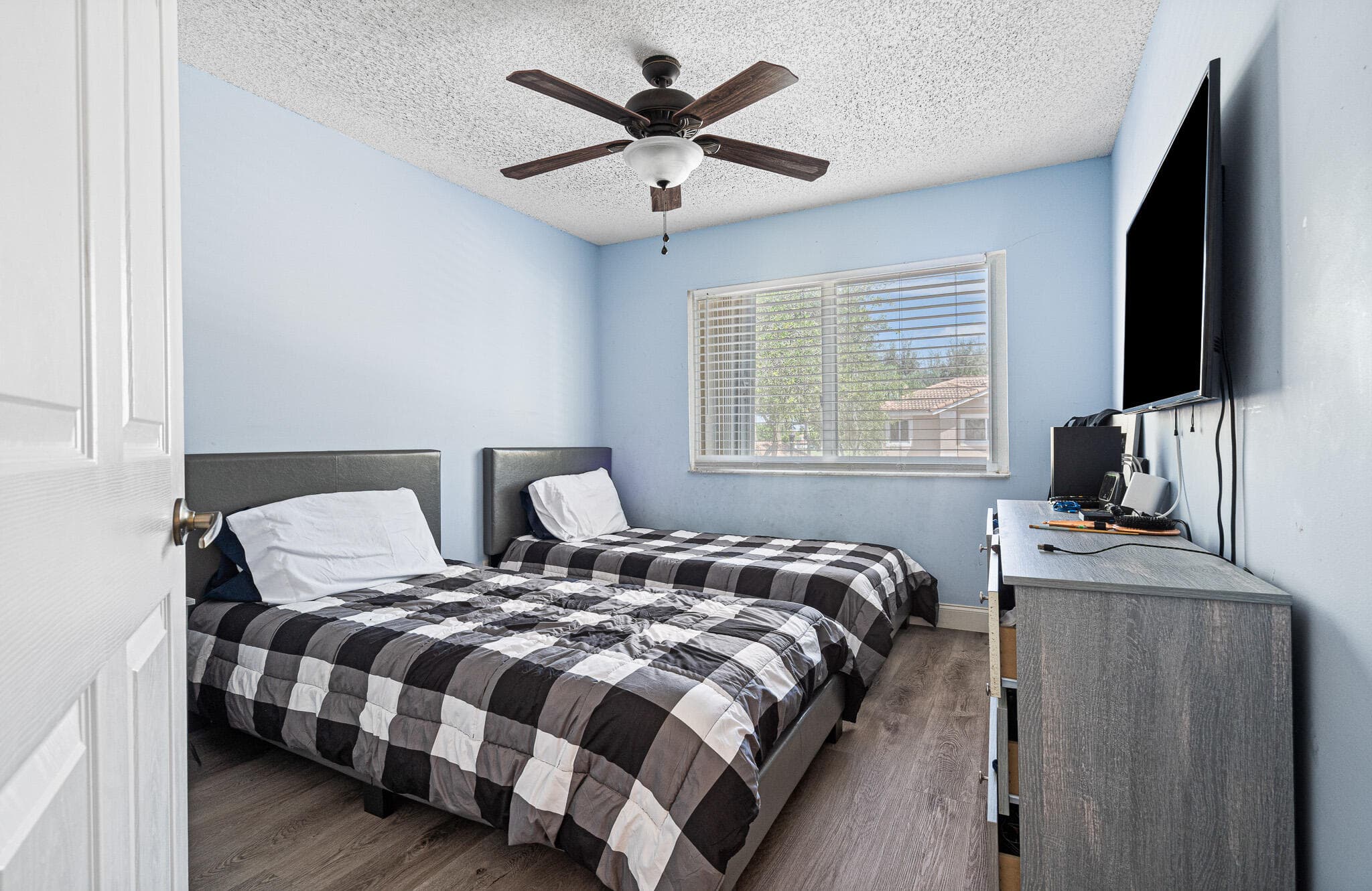 15822 SW 10th Street, Pembroke Pines, FL 33027 — photo 22 of 38
