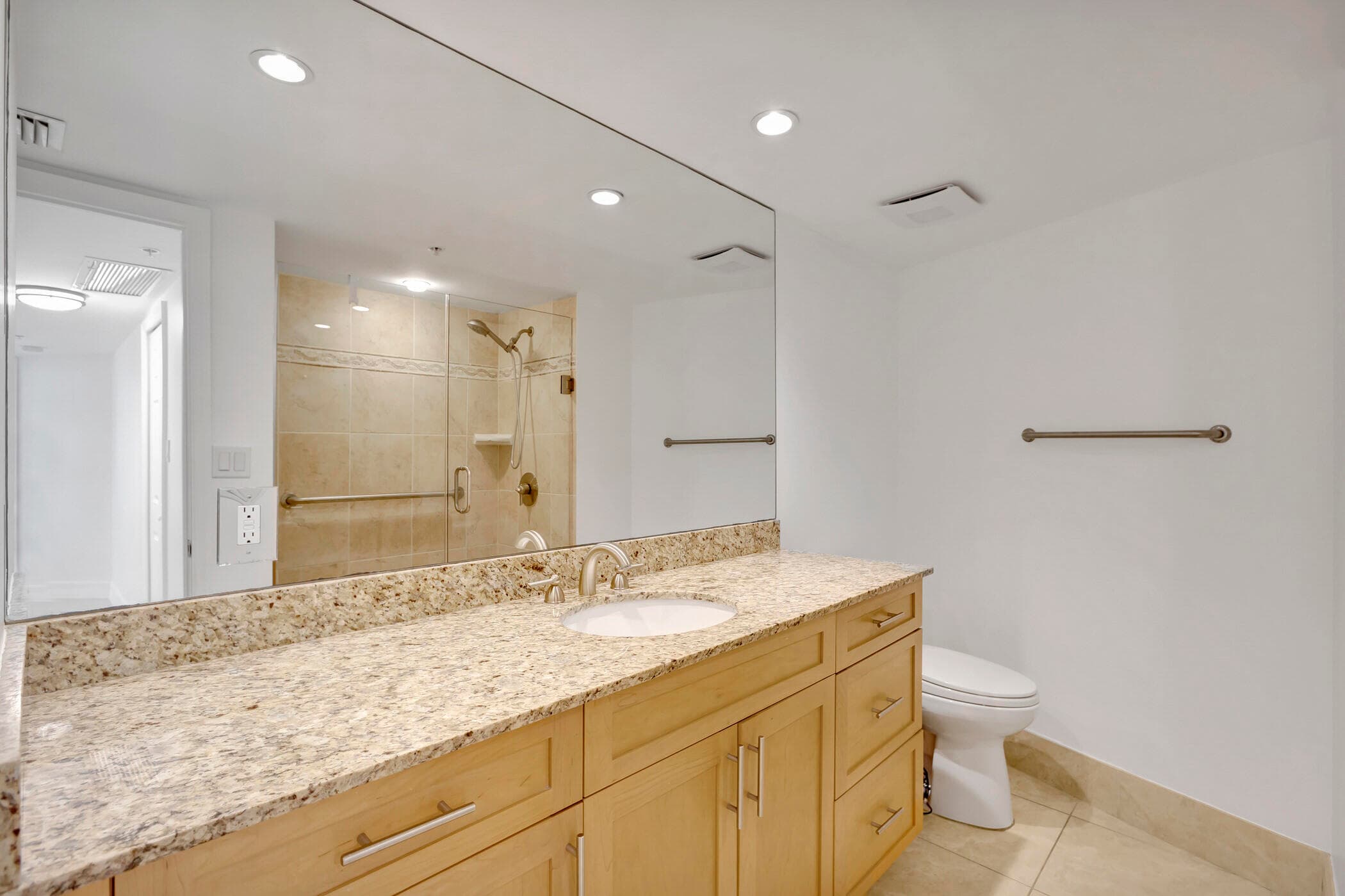 3000 N Ocean Drive 22 G, Singer Island, FL 33404 — photo 17 of 57