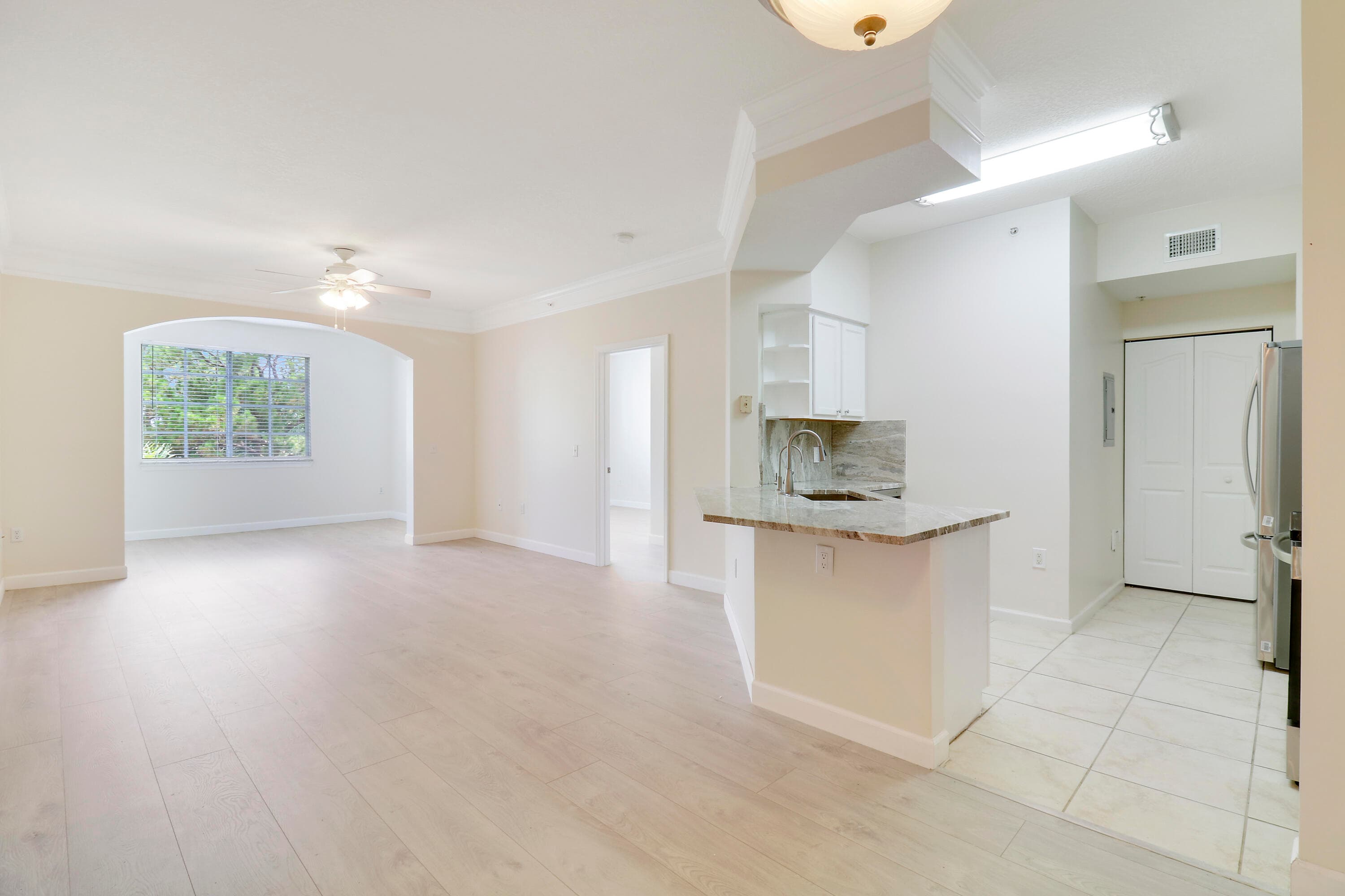 6305 Myrtlewood Circle W, Palm Beach Gardens, FL 33418 — photo 8 of 32