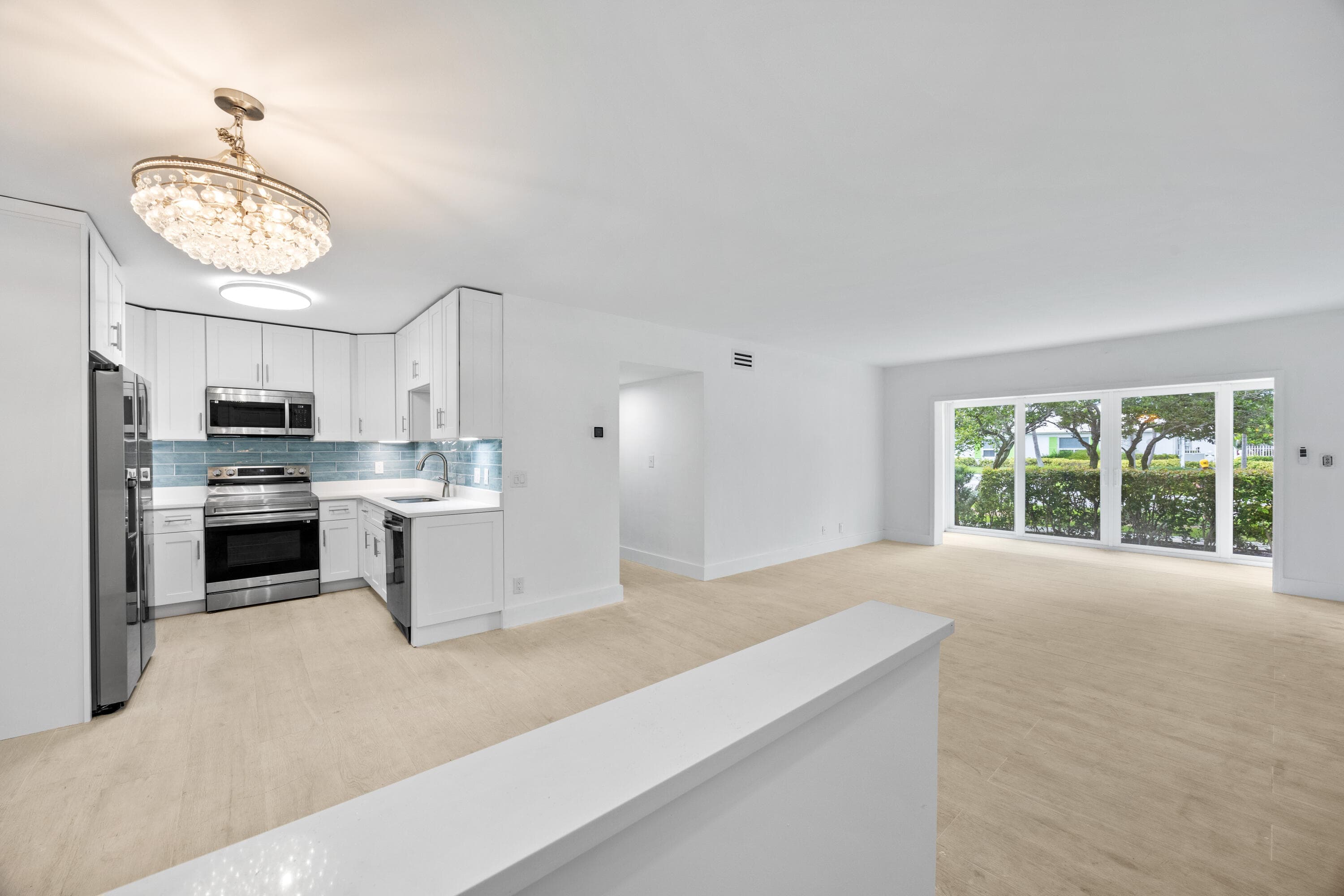 315 Venetian Drive 4, Delray Beach, FL 33483 — photo 3 of 27
