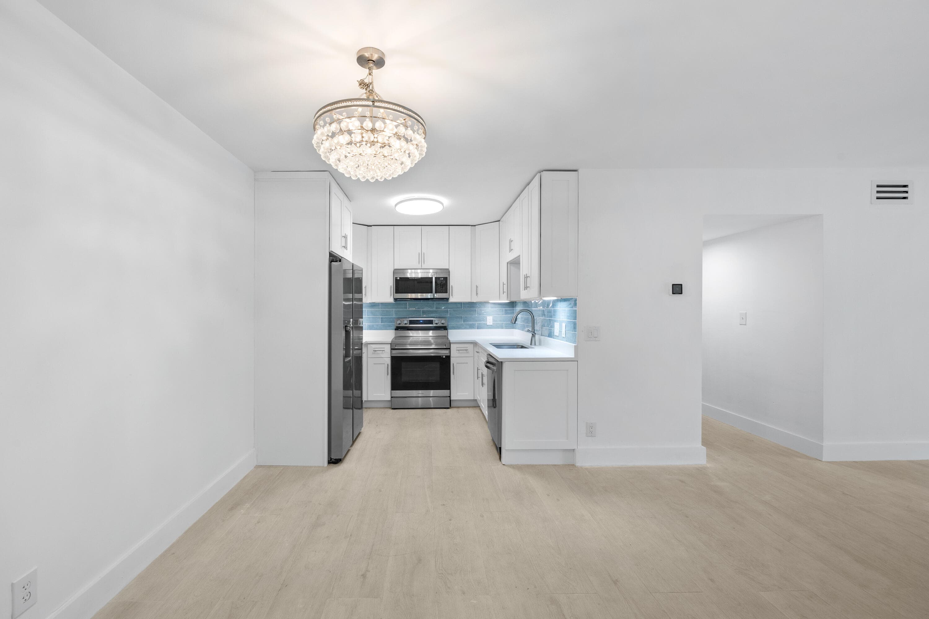 315 Venetian Drive 4, Delray Beach, FL 33483 — photo 4 of 27