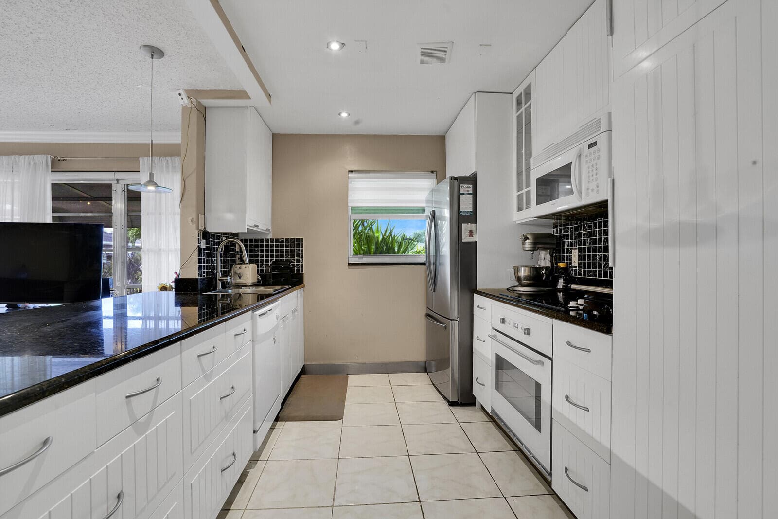 902 South Drive C, Delray Beach, FL 33445 — photo 14 of 26
