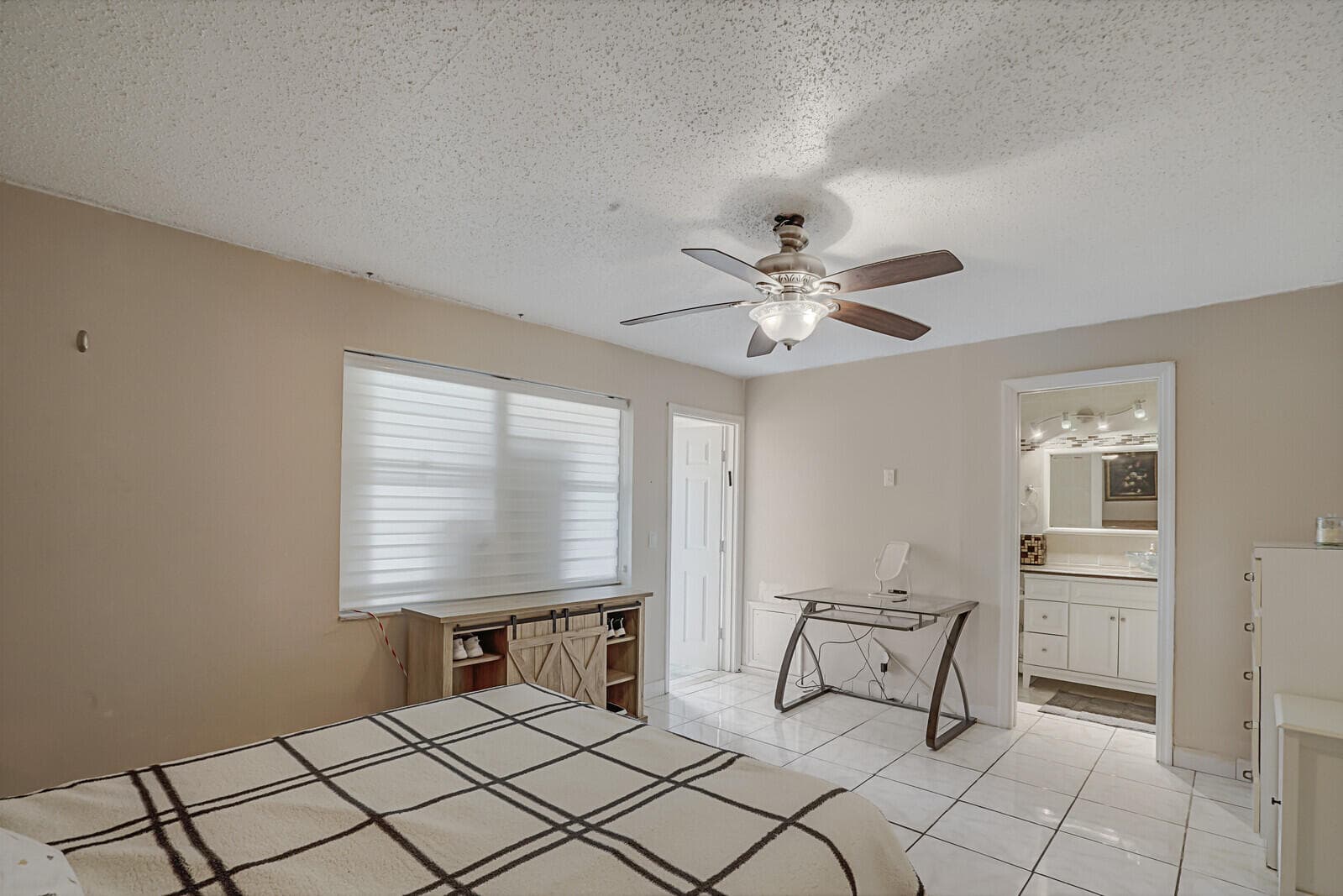 902 South Drive C, Delray Beach, FL 33445 — photo 19 of 26