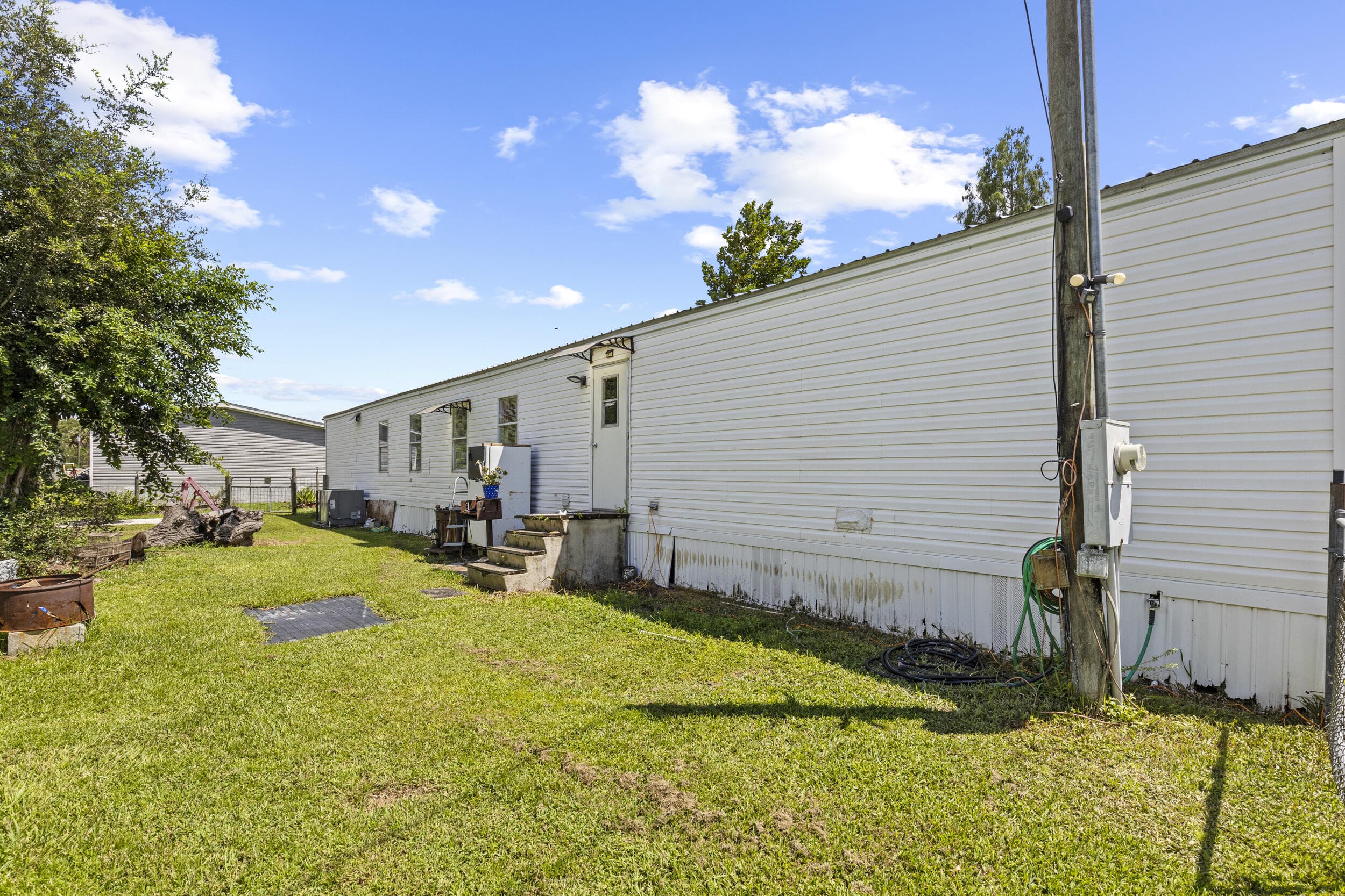 6585 NE 7th Street, Okeechobee, FL 34974 — photo 5 of 29