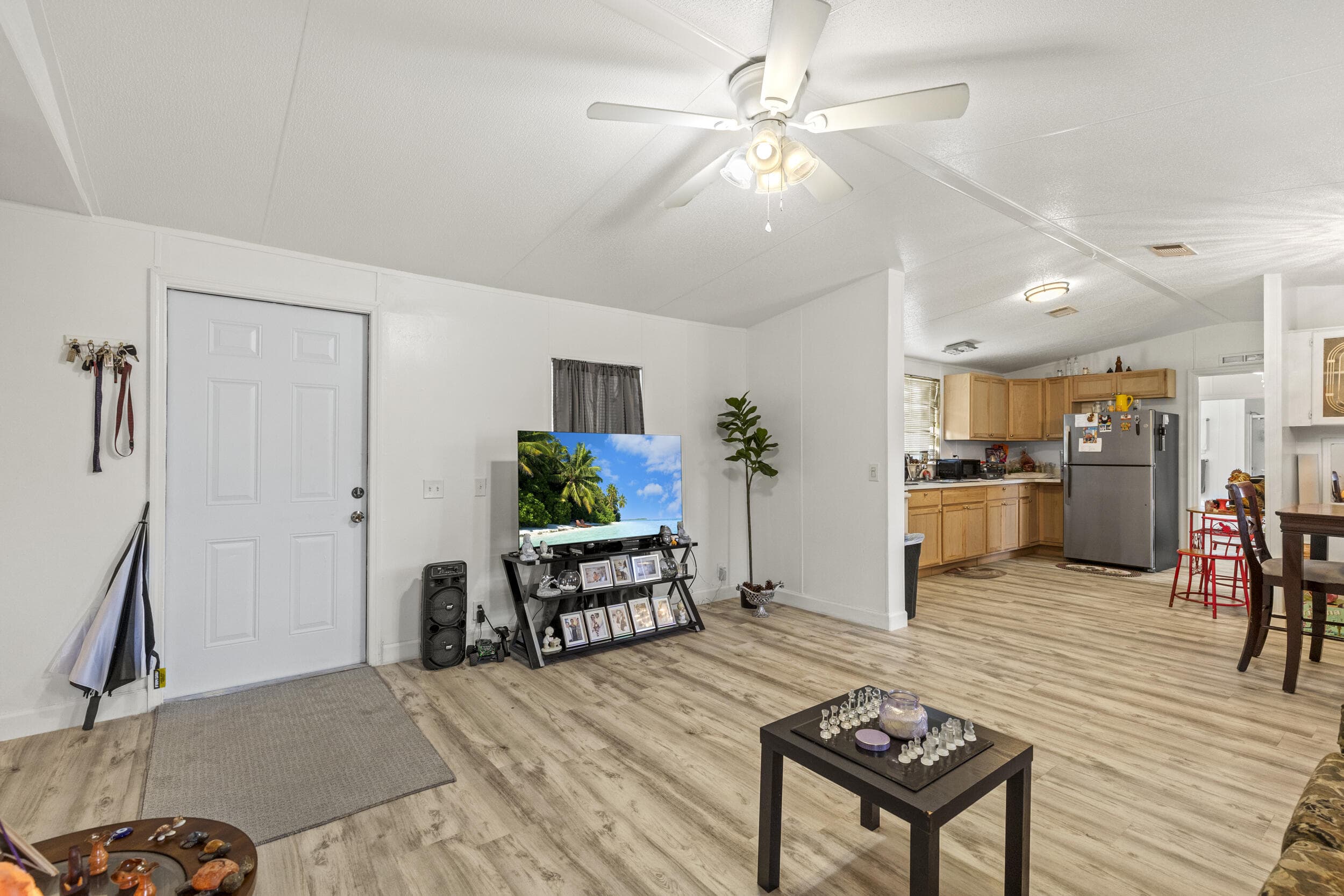 6585 NE 7th Street, Okeechobee, FL 34974 — photo 6 of 29