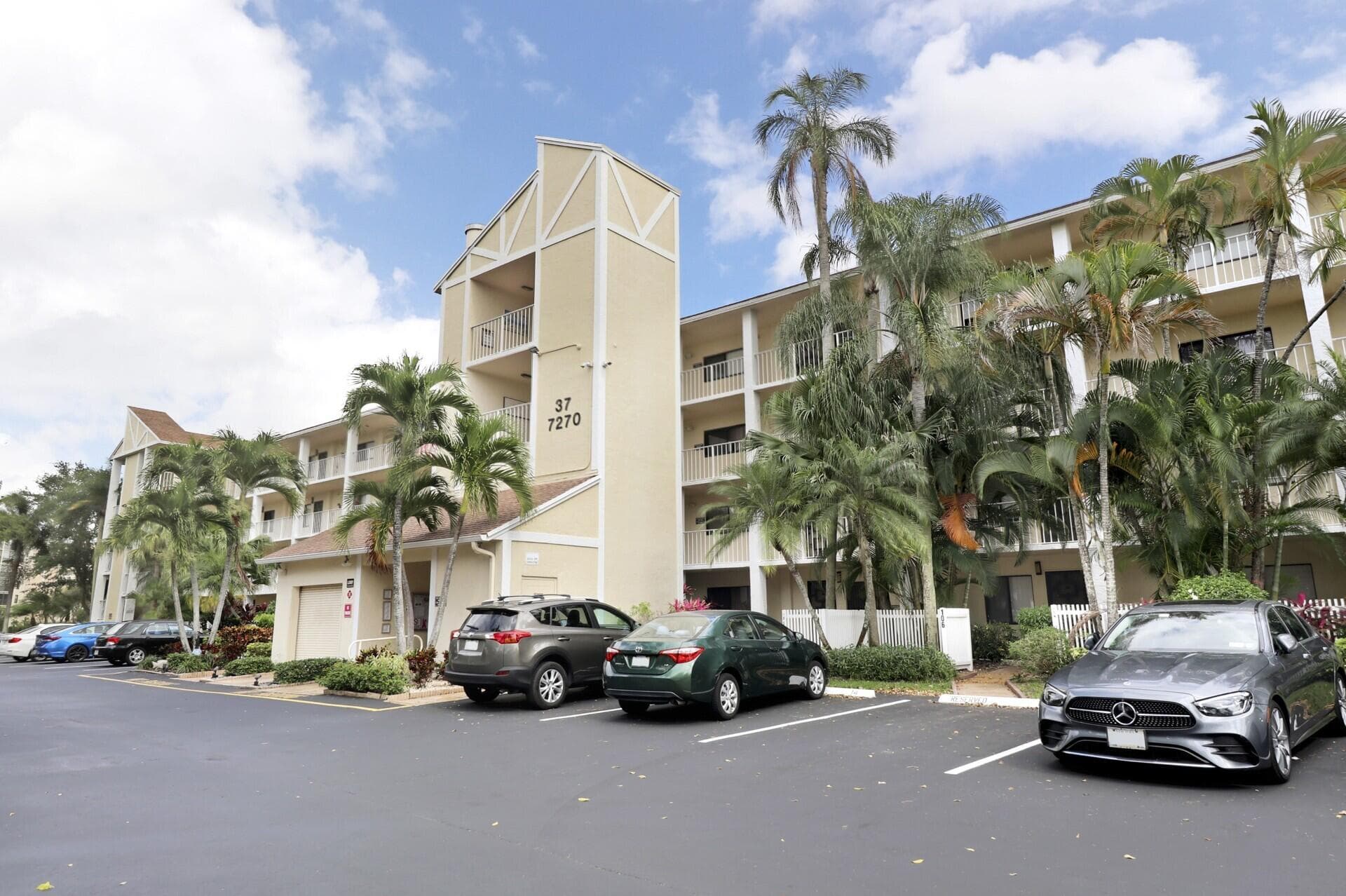 7270 Ashford Place 106, Delray Beach, FL 33446 — photo 3 of 55