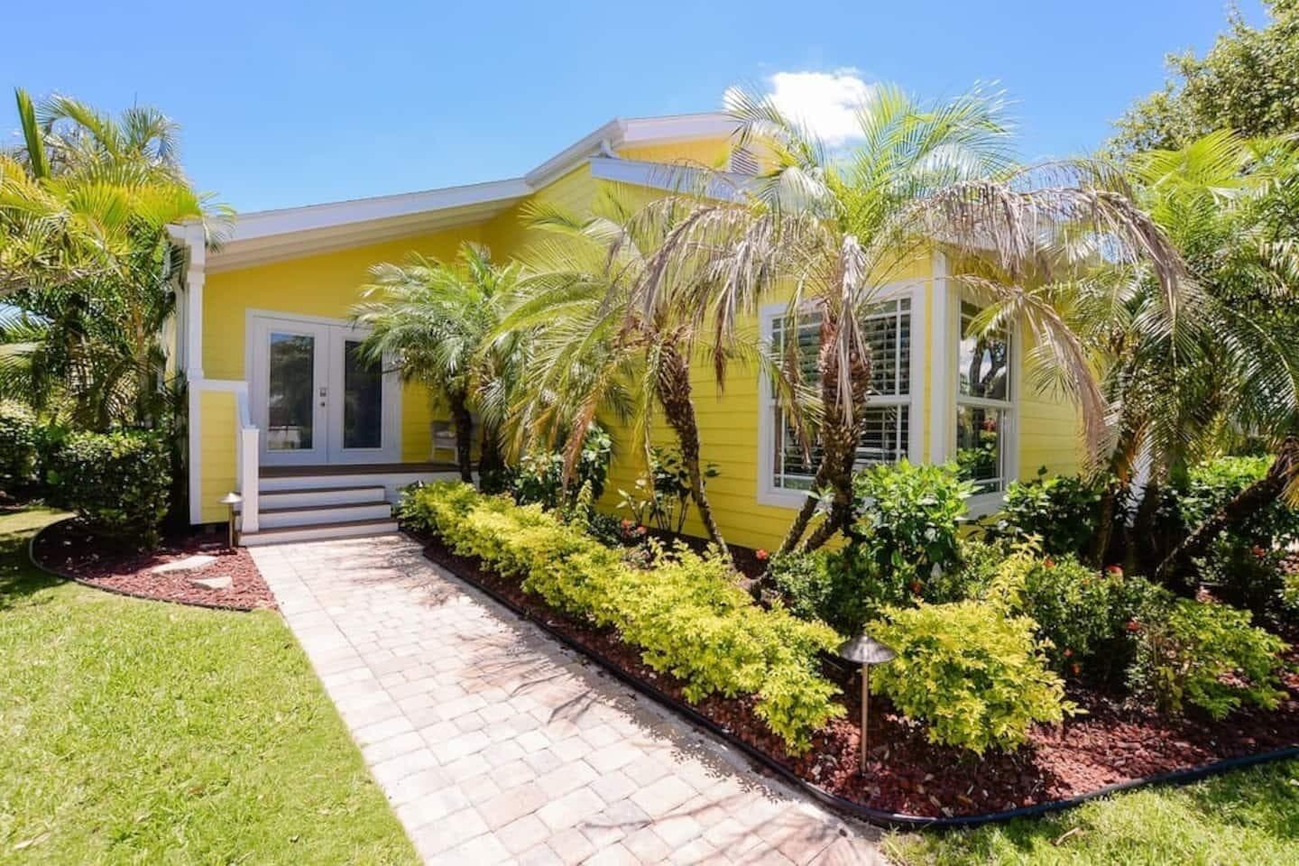 4031 NE Breakwater Drive, Jensen Beach, FL 34957 — photo 2 of 51