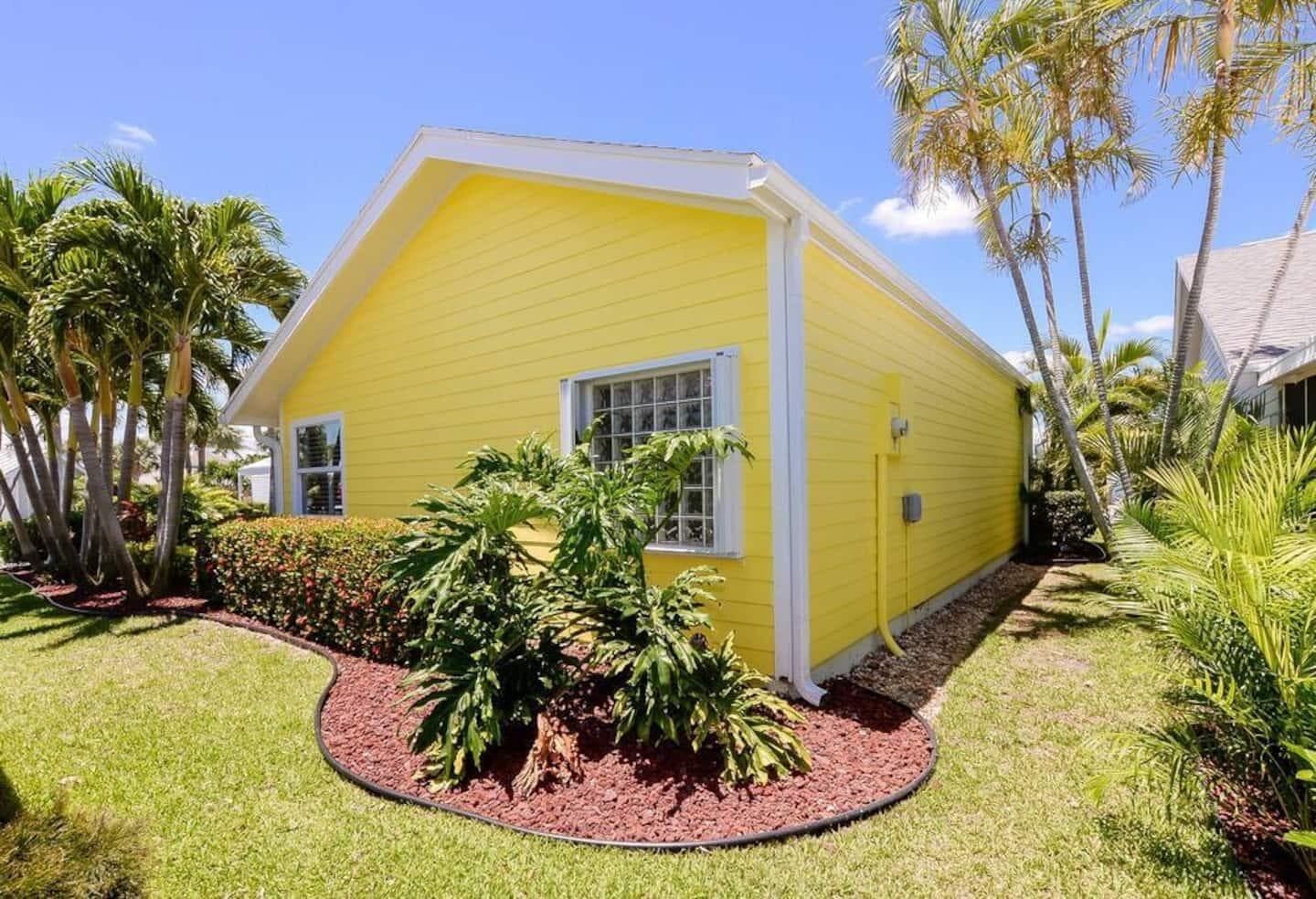4031 NE Breakwater Drive, Jensen Beach, FL 34957 — photo 40 of 51