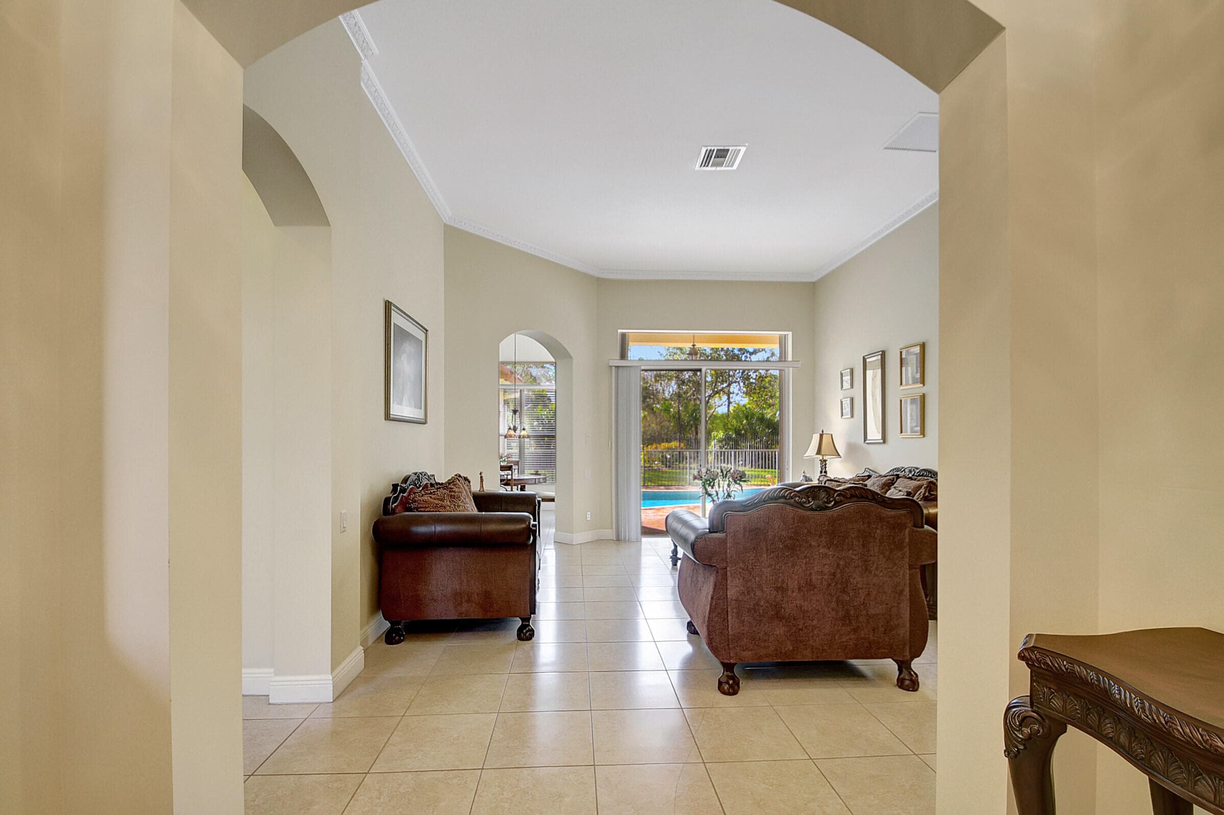 8123 Woodslanding Trail, West Palm Beach, FL 33411 — photo 5 of 48