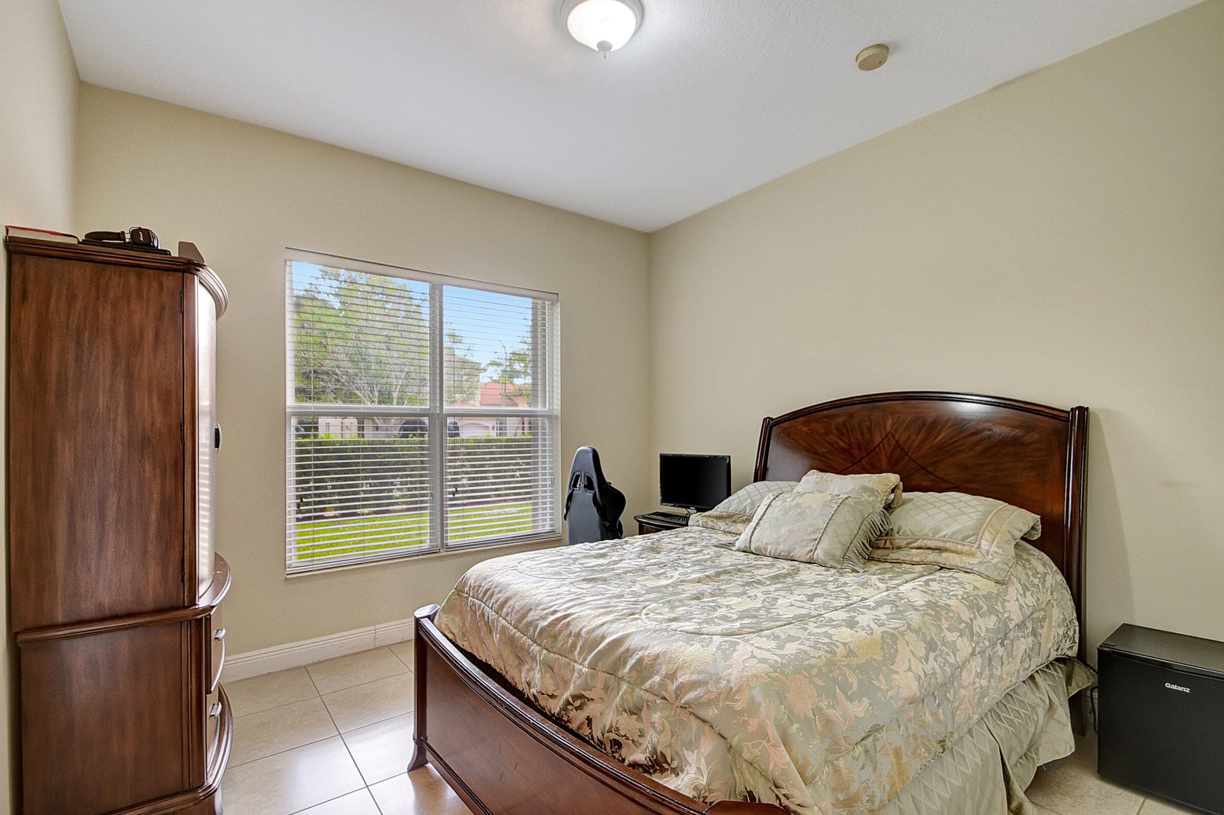 8123 Woodslanding Trail, West Palm Beach, FL 33411 — photo 23 of 48