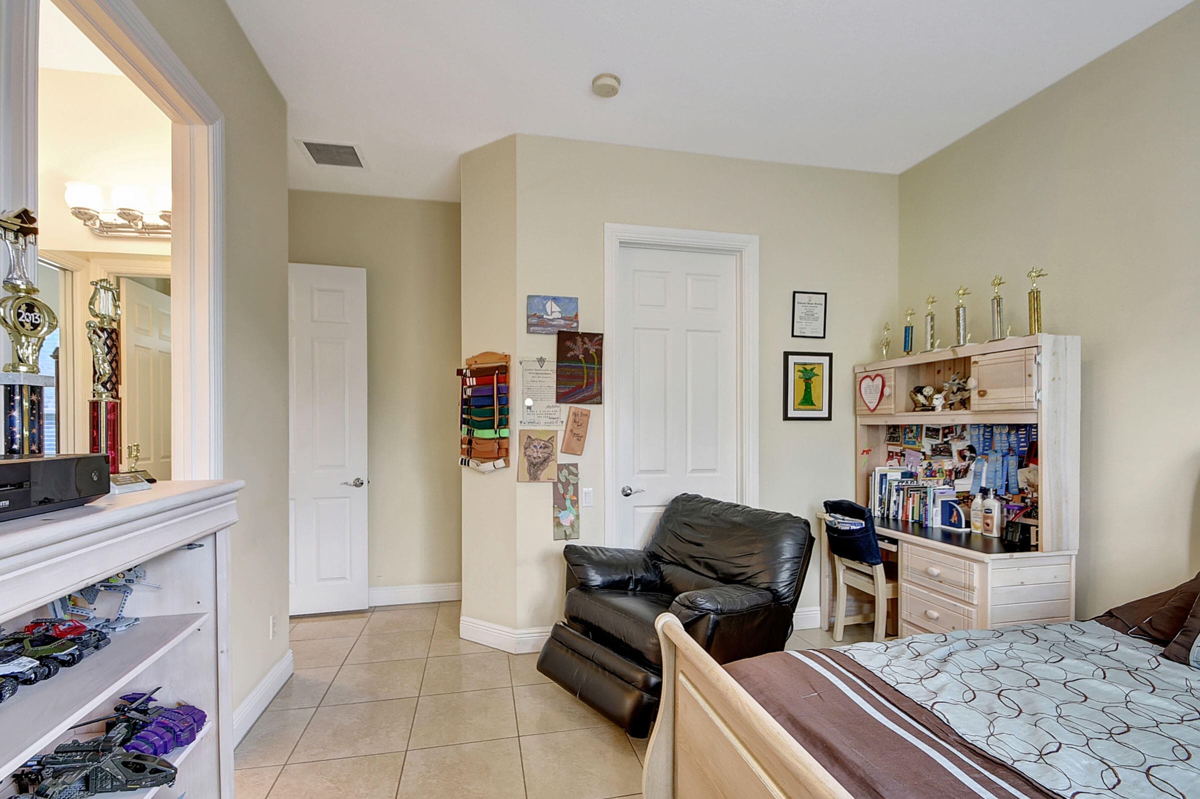 8123 Woodslanding Trail, West Palm Beach, FL 33411 — photo 27 of 48