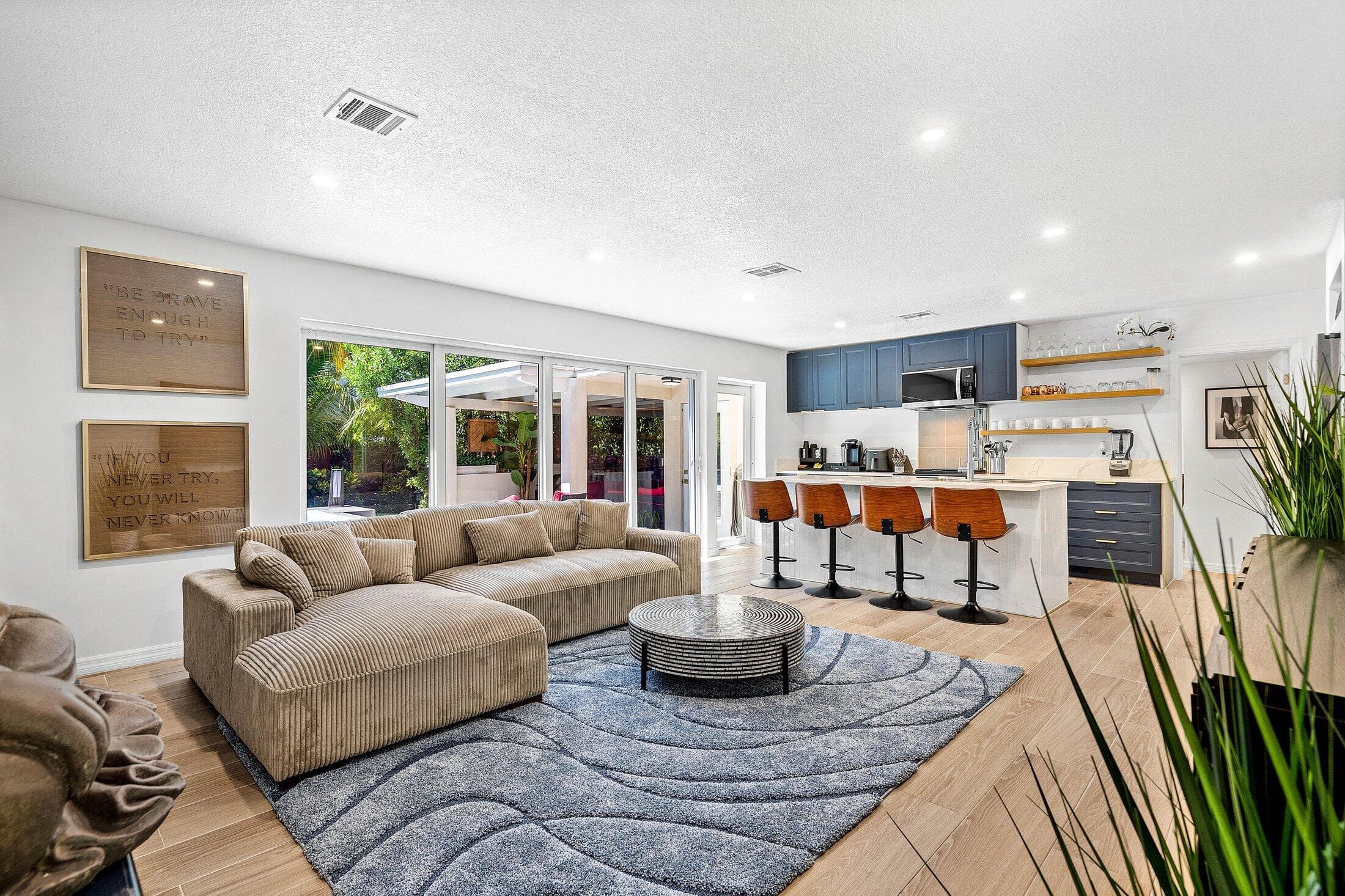 2041 NE 30th Street, Fort Lauderdale, FL 33306 — photo 10 of 43