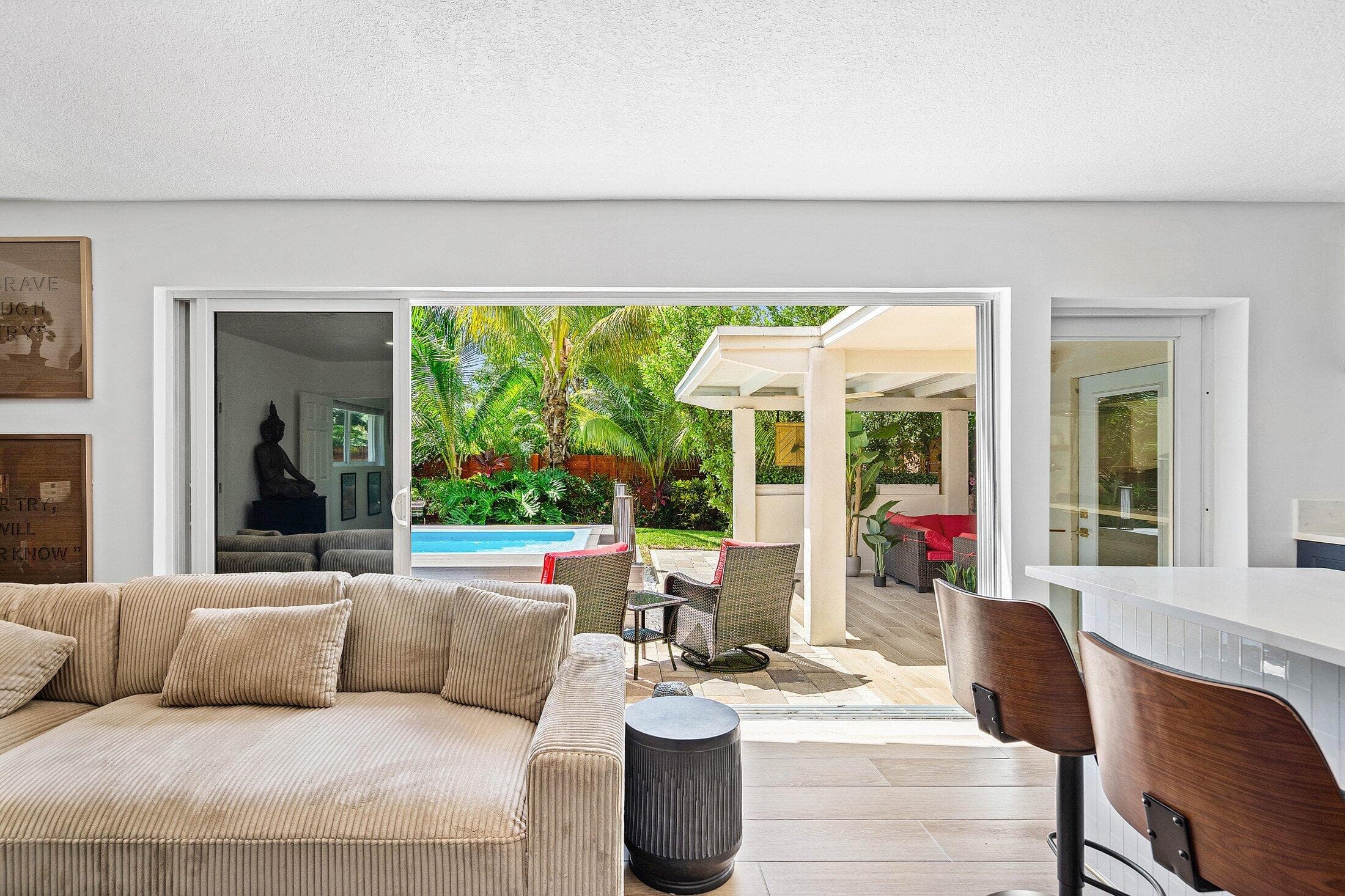 2041 NE 30th Street, Fort Lauderdale, FL 33306 — photo 14 of 43
