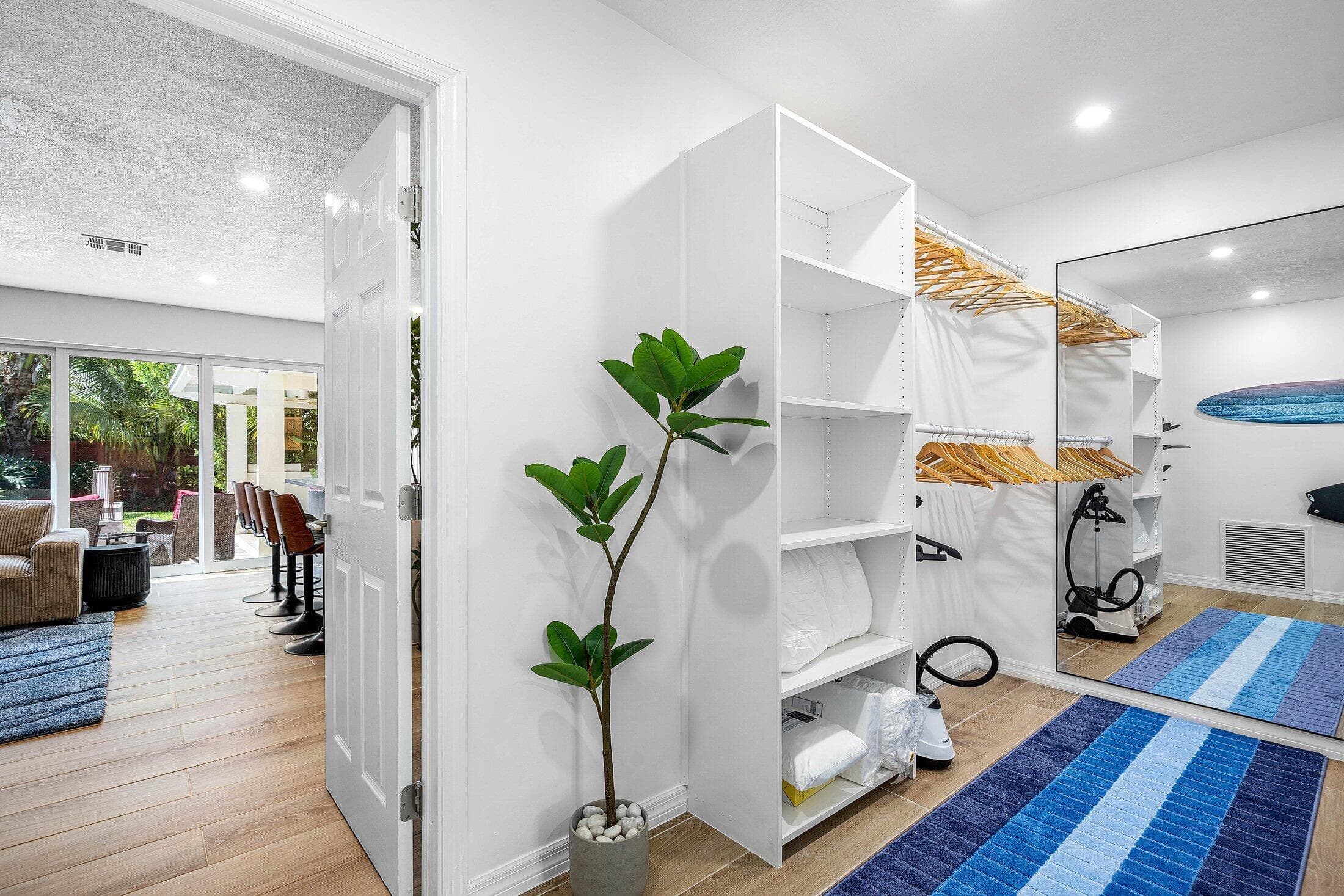 2041 NE 30th Street, Fort Lauderdale, FL 33306 — photo 23 of 43