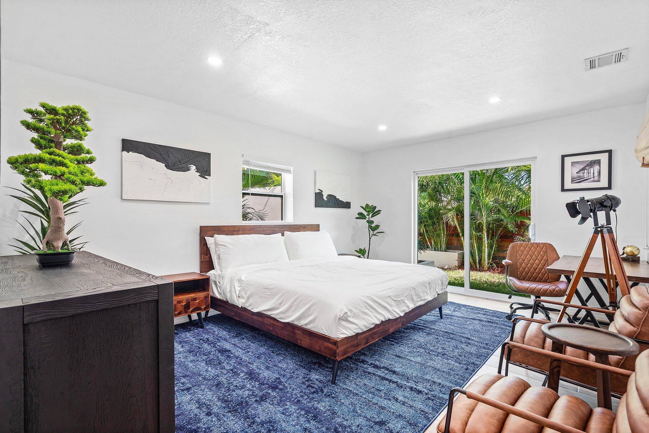 2041 NE 30th Street, Fort Lauderdale, FL 33306 — photo 24 of 43