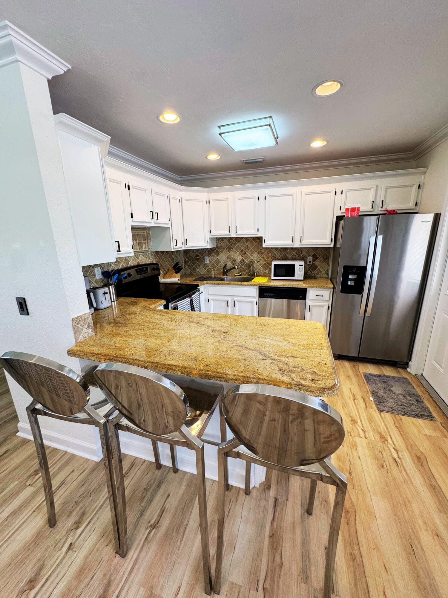 300 NE 7th Street, Boca Raton, FL 33432 — photo 4 of 16