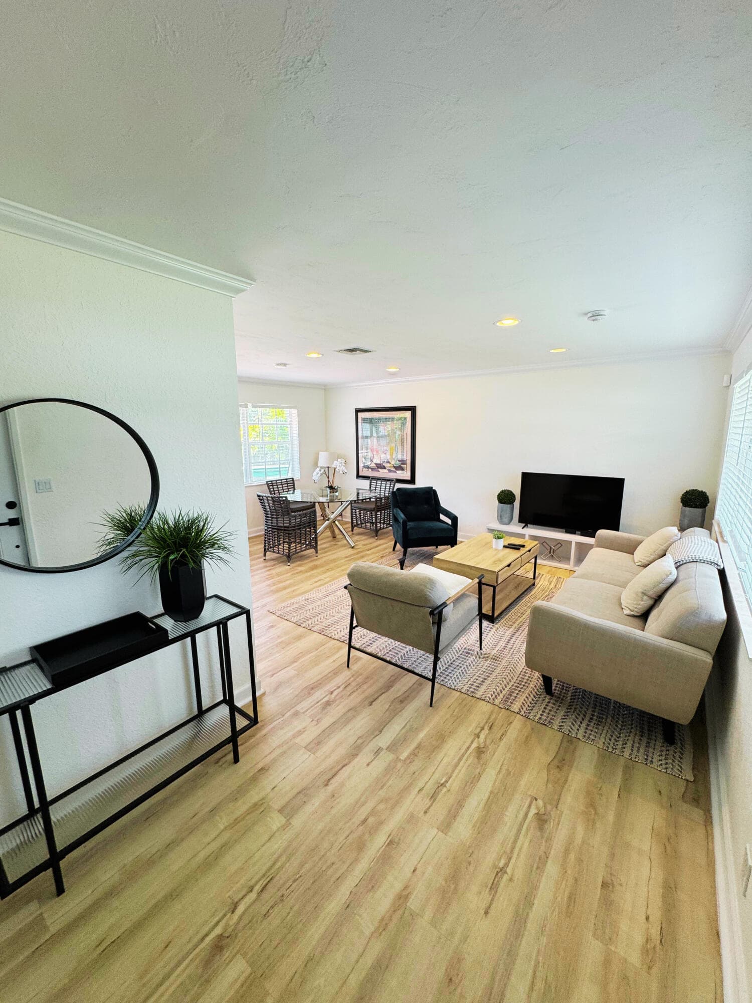 300 NE 7th Street, Boca Raton, FL 33432 — photo 2 of 16