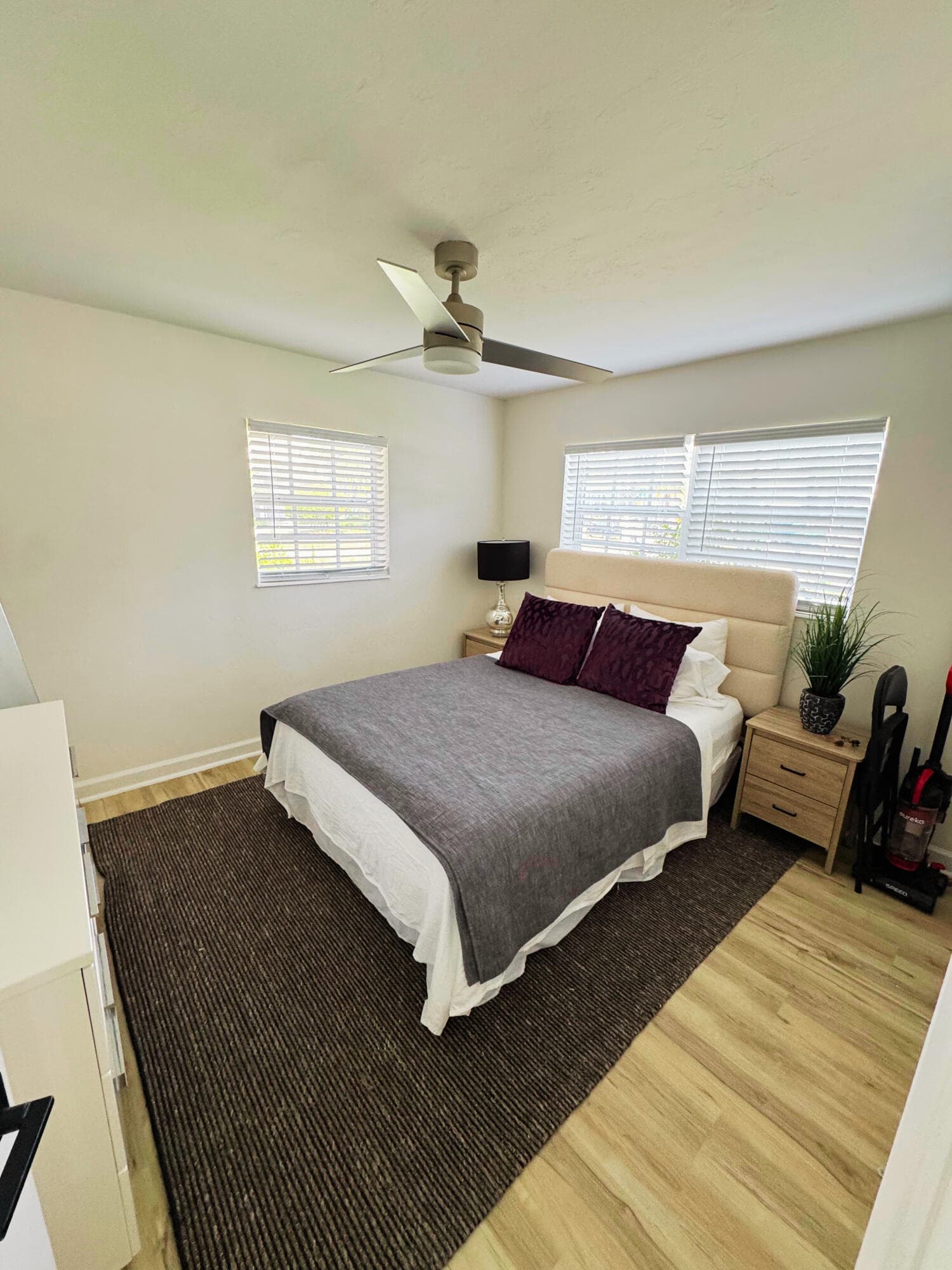 300 NE 7th Street, Boca Raton, FL 33432 — photo 9 of 16