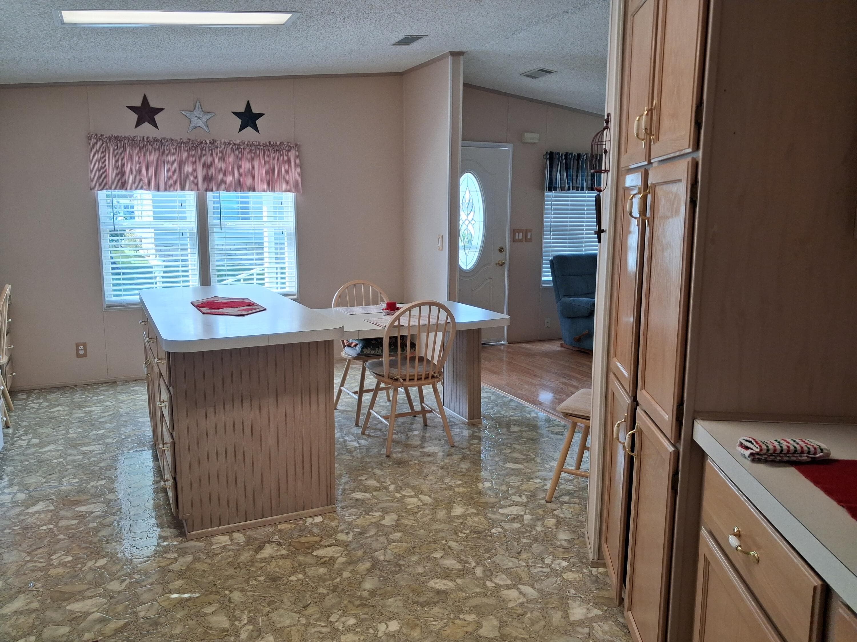 1555 SW 35 Circle, Okeechobee, FL 34974 — photo 7 of 39