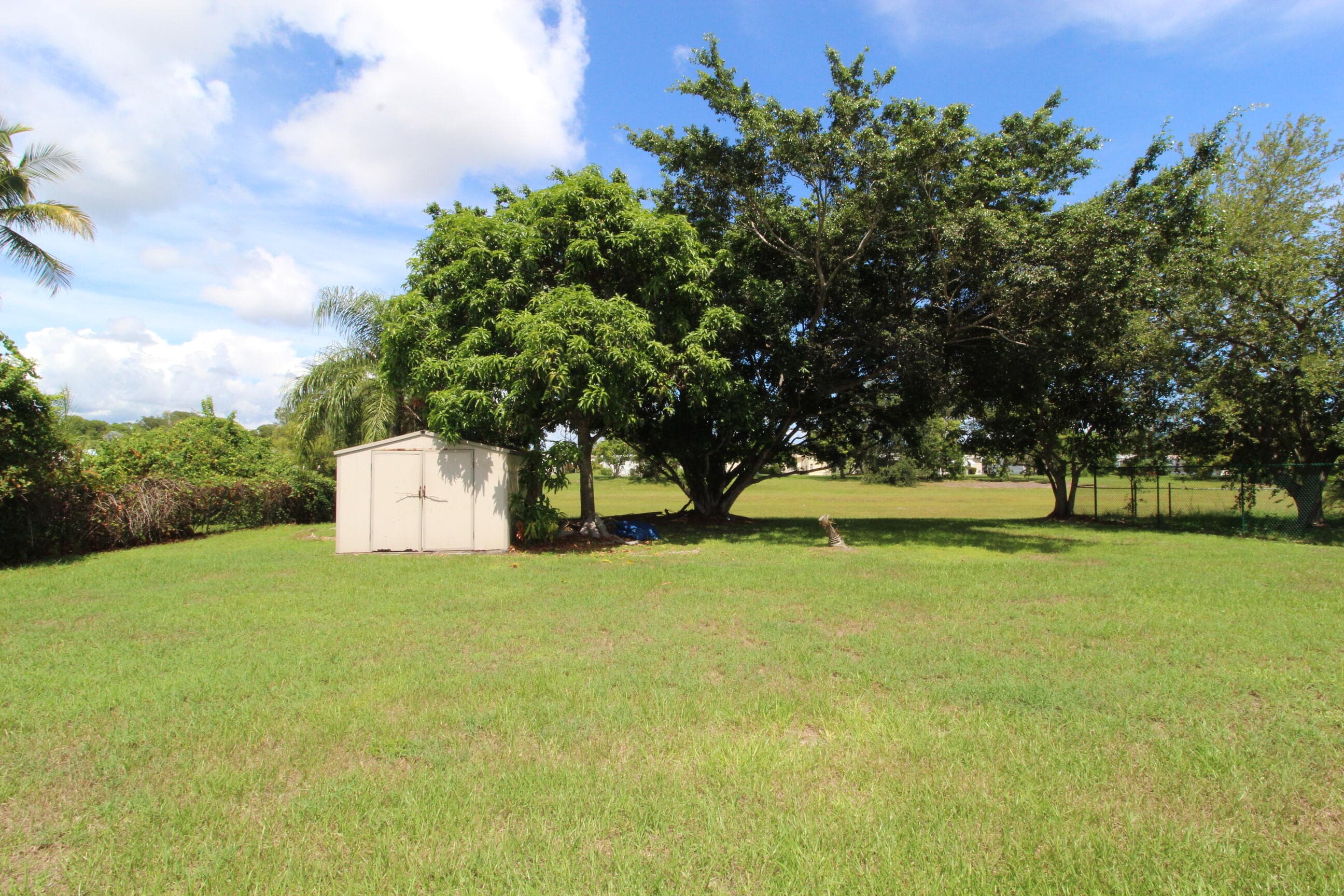 2022 SE West Dunbrooke Circle SE, Port St. Lucie, FL 34952 — photo 11 of 12