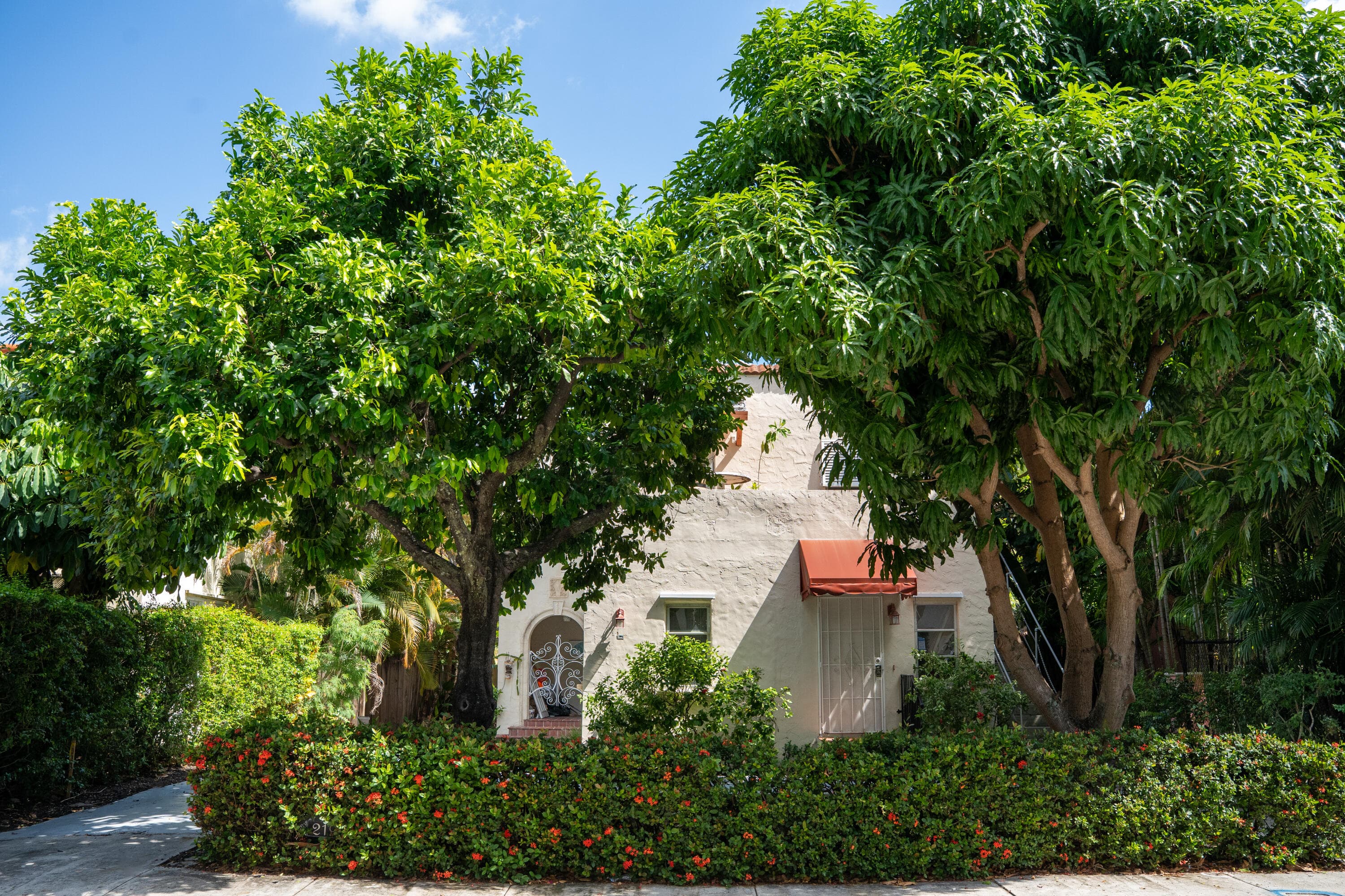 219 Seminole Avenue, Palm Beach, FL 33480 — photo 1 of 5