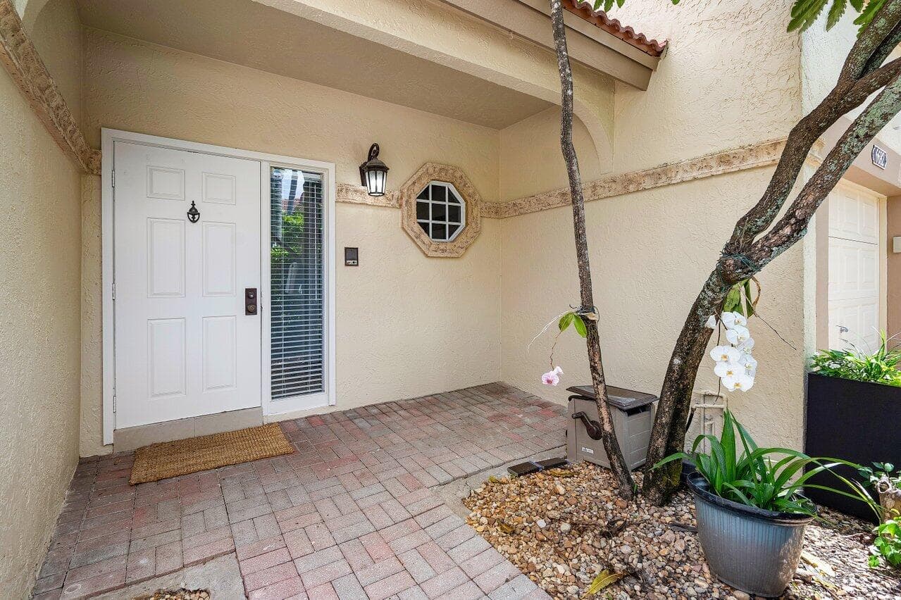 6684 Via Regina, Boca Raton, FL 33433 — photo 2 of 19