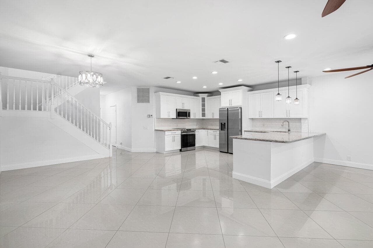 6684 Via Regina, Boca Raton, FL 33433 — photo 4 of 19