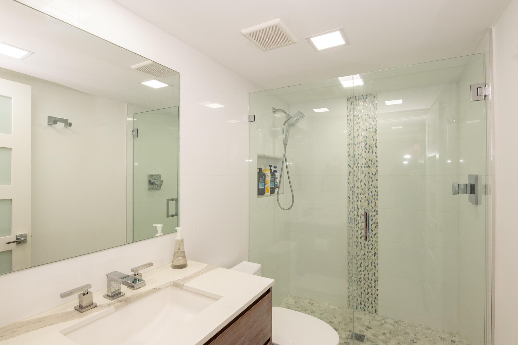 2400 Presidential Way 801, West Palm Beach, FL 33401 — photo 25 of 42