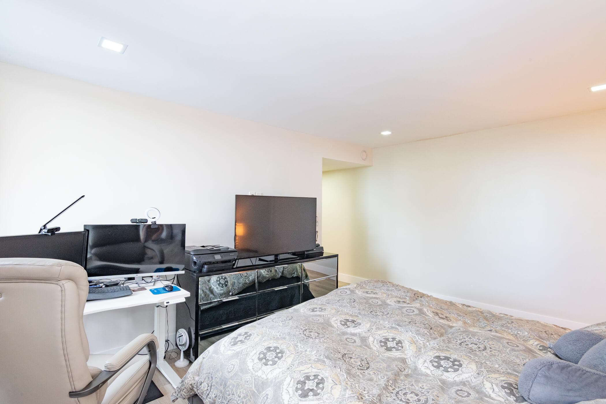 2400 Presidential Way 801, West Palm Beach, FL 33401 — photo 24 of 42