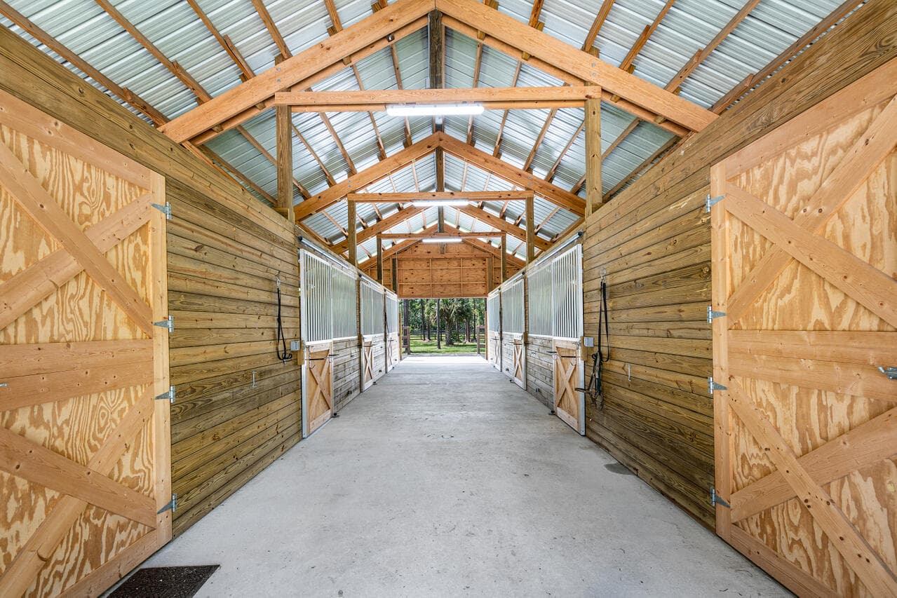 1835 Stallion Drive Stalls, Loxahatchee, FL 33470 — photo 2 of 35