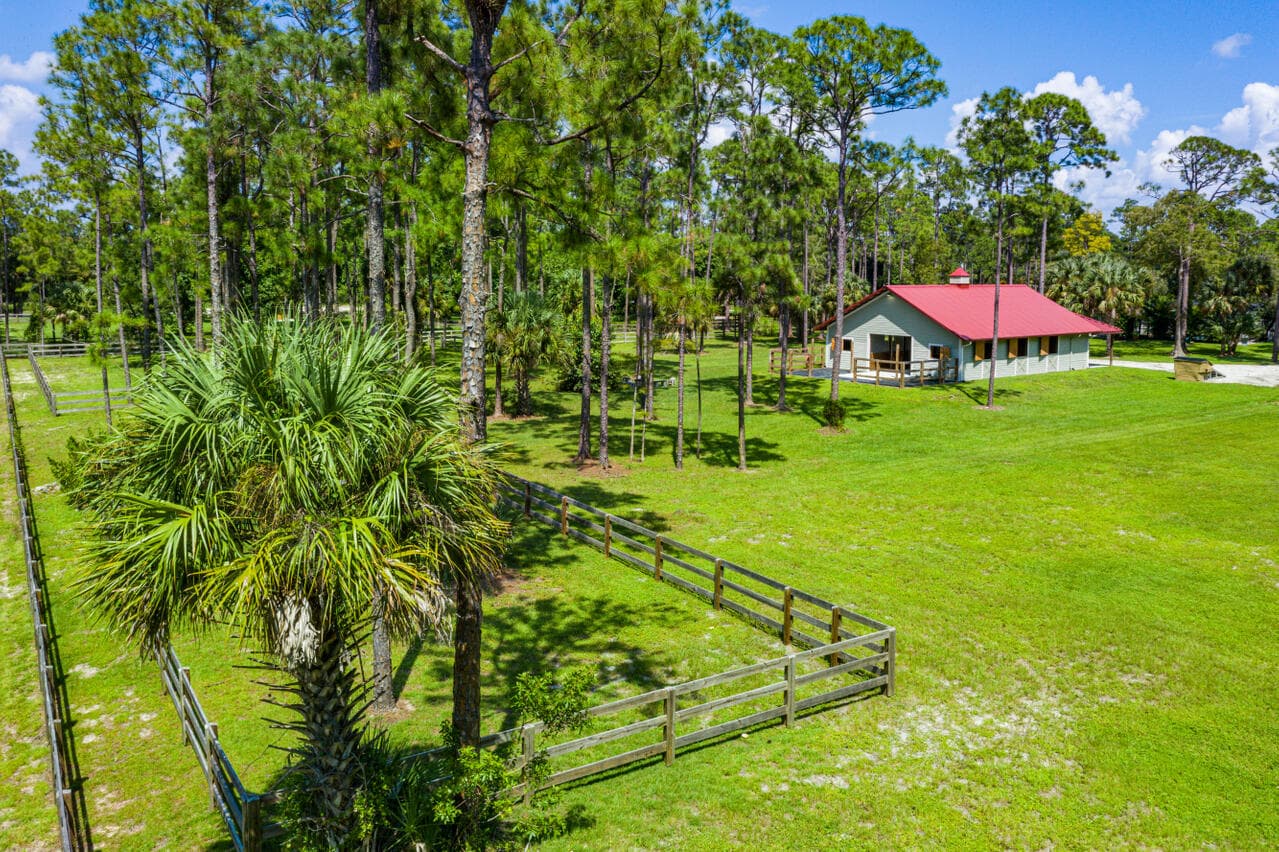 1835 Stallion Drive Stalls, Loxahatchee, FL 33470 — photo 12 of 35