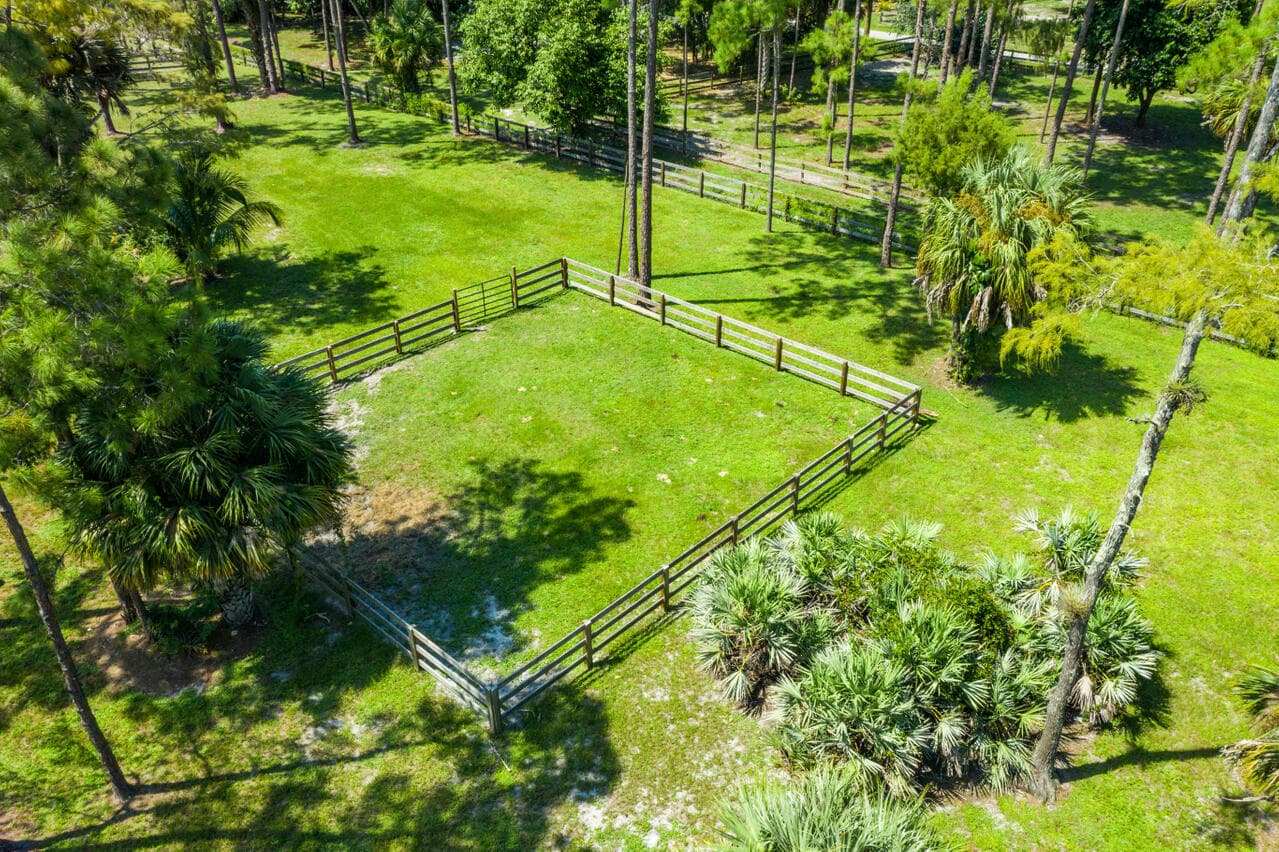 1835 Stallion Drive Stalls, Loxahatchee, FL 33470 — photo 27 of 35