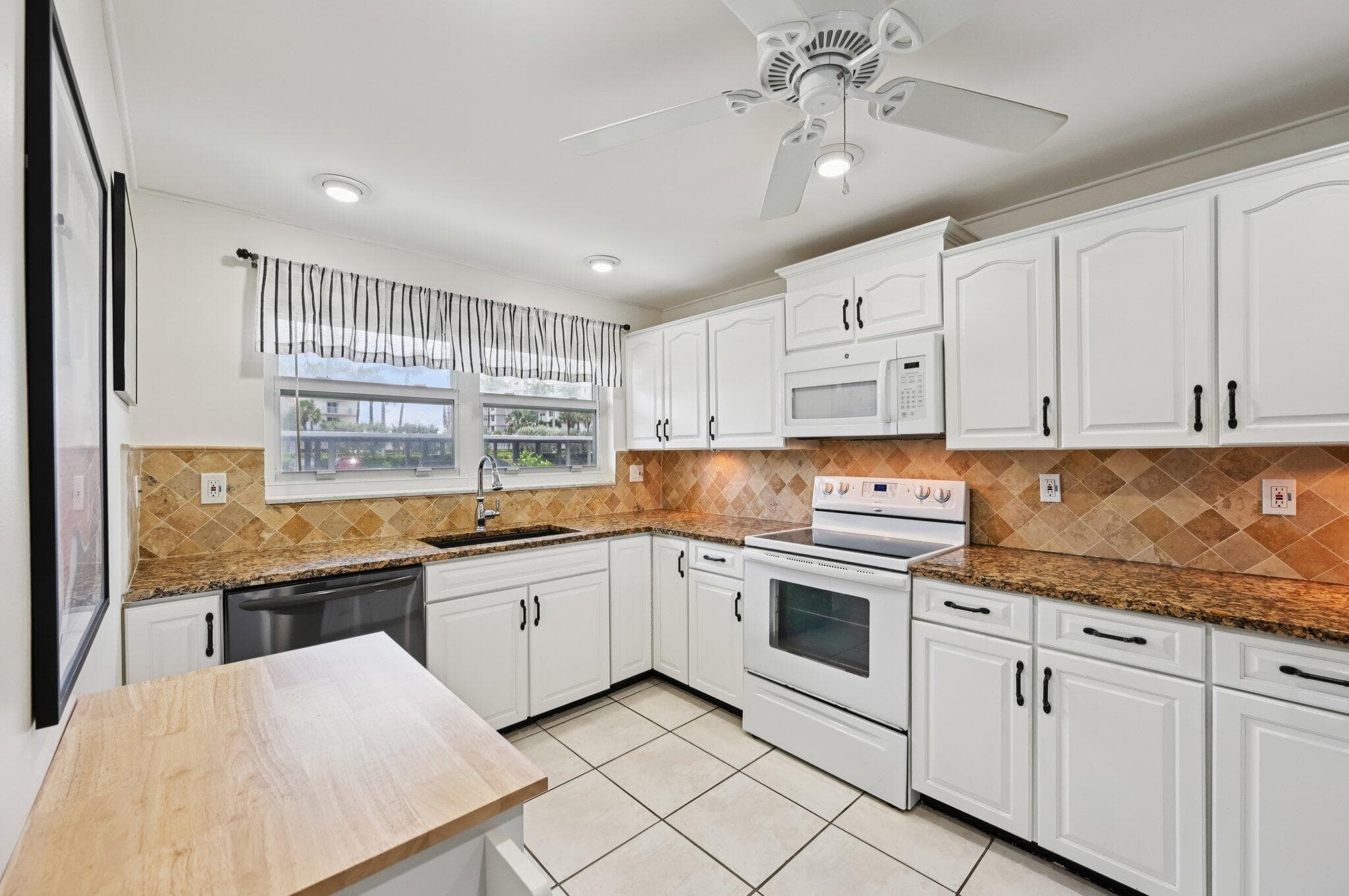 3224 S Ocean Boulevard 110-b, Highland Beach, FL 33487 — photo 15 of 57