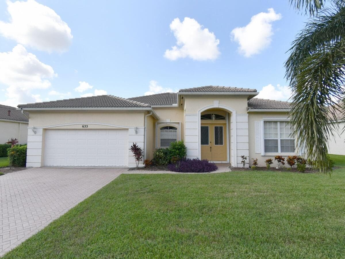 633 SW Long Key Court, Port St. Lucie, FL 34986 — photo 2 of 28