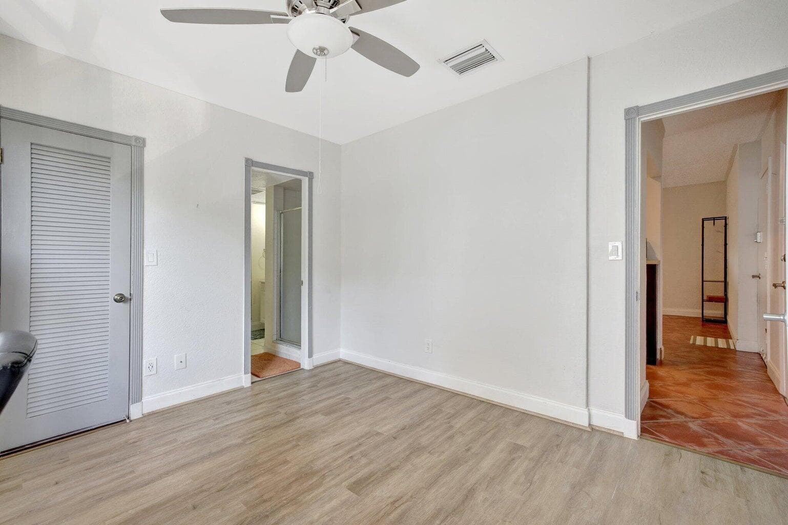 2400 NE 33rd Avenue 211, Fort Lauderdale, FL 33305 — photo 24 of 40