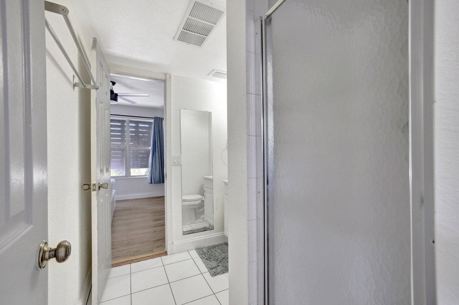 2400 NE 33rd Avenue 211, Fort Lauderdale, FL 33305 — photo 27 of 40