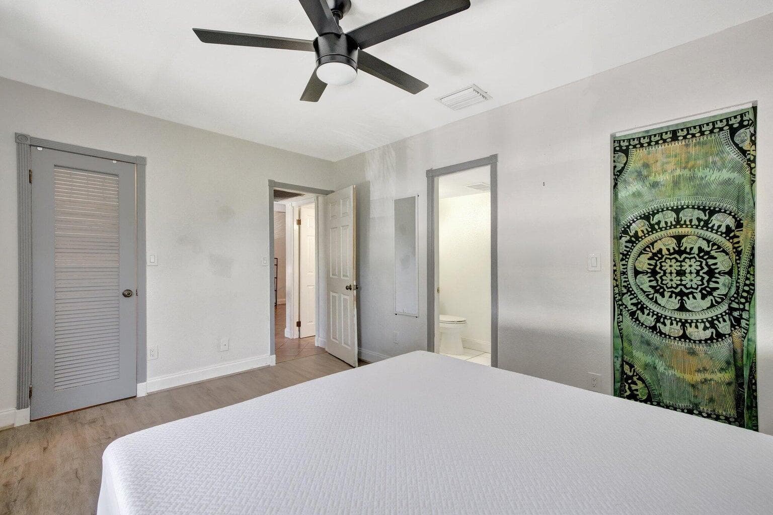 2400 NE 33rd Avenue 211, Fort Lauderdale, FL 33305 — photo 19 of 40