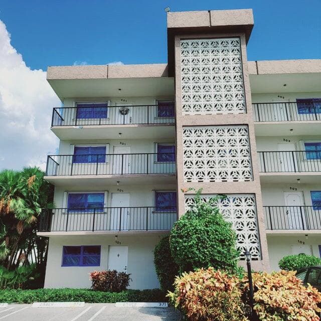 2006 S Federal Highway 401, Boynton Beach, FL 33435 — photo 12 of 16