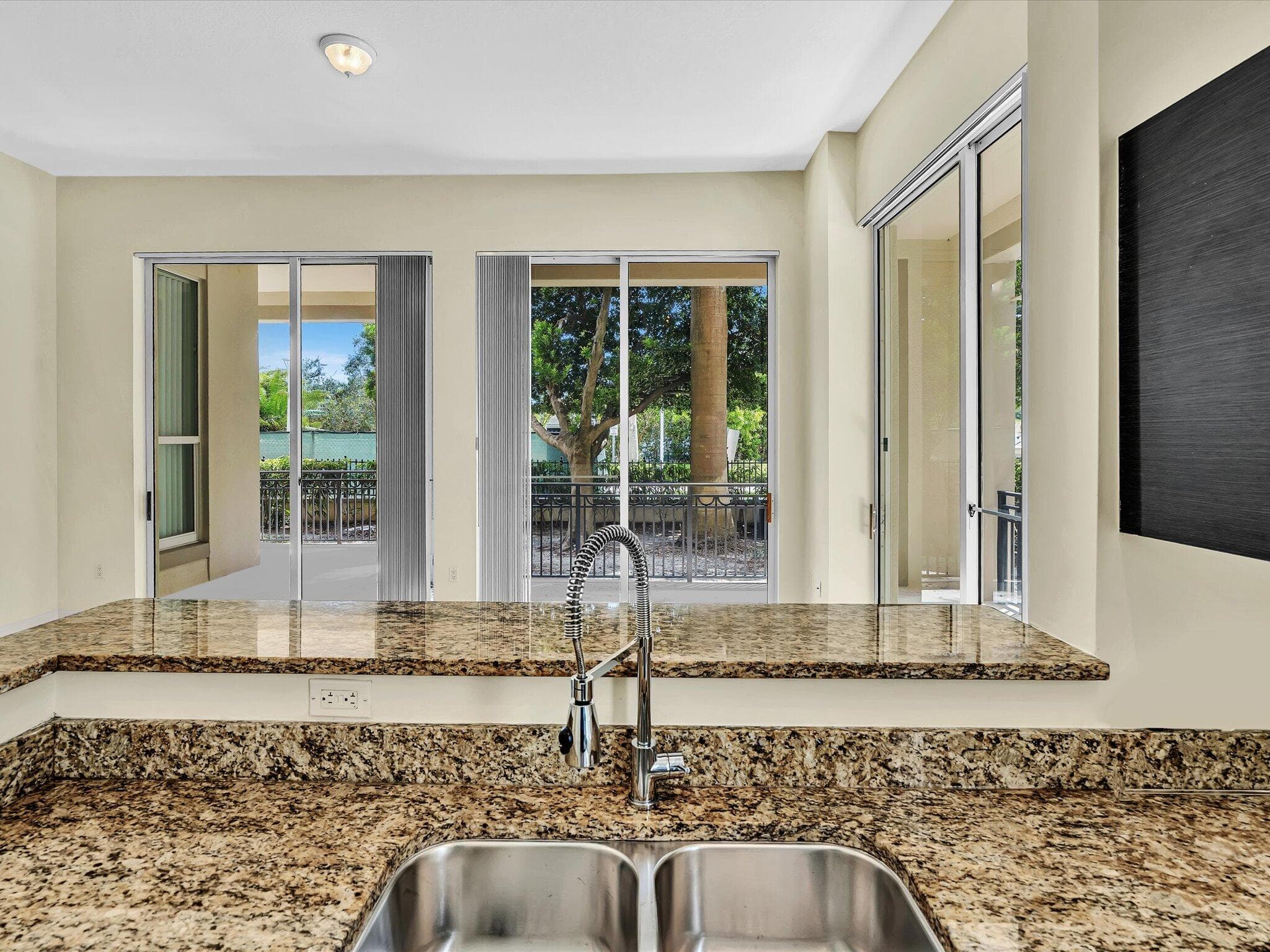 550 Okeechobee Boulevard 122, West Palm Beach, FL 33401 — photo 9 of 53