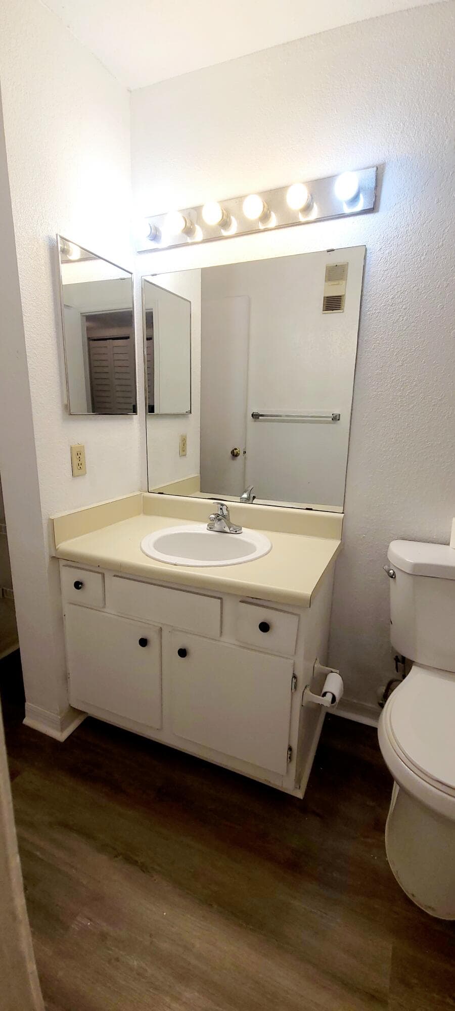 1401 Village Blvd 223, West Palm Beach, FL 33409 — photo 7 of 11