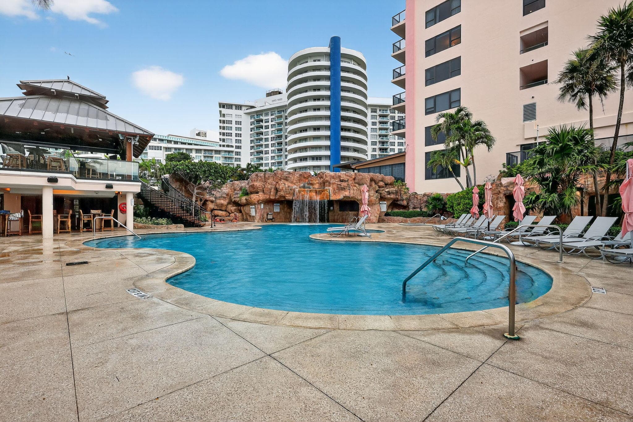 5225 Collins Avenue 1408, Miami Beach, FL 33140 — photo 34 of 37