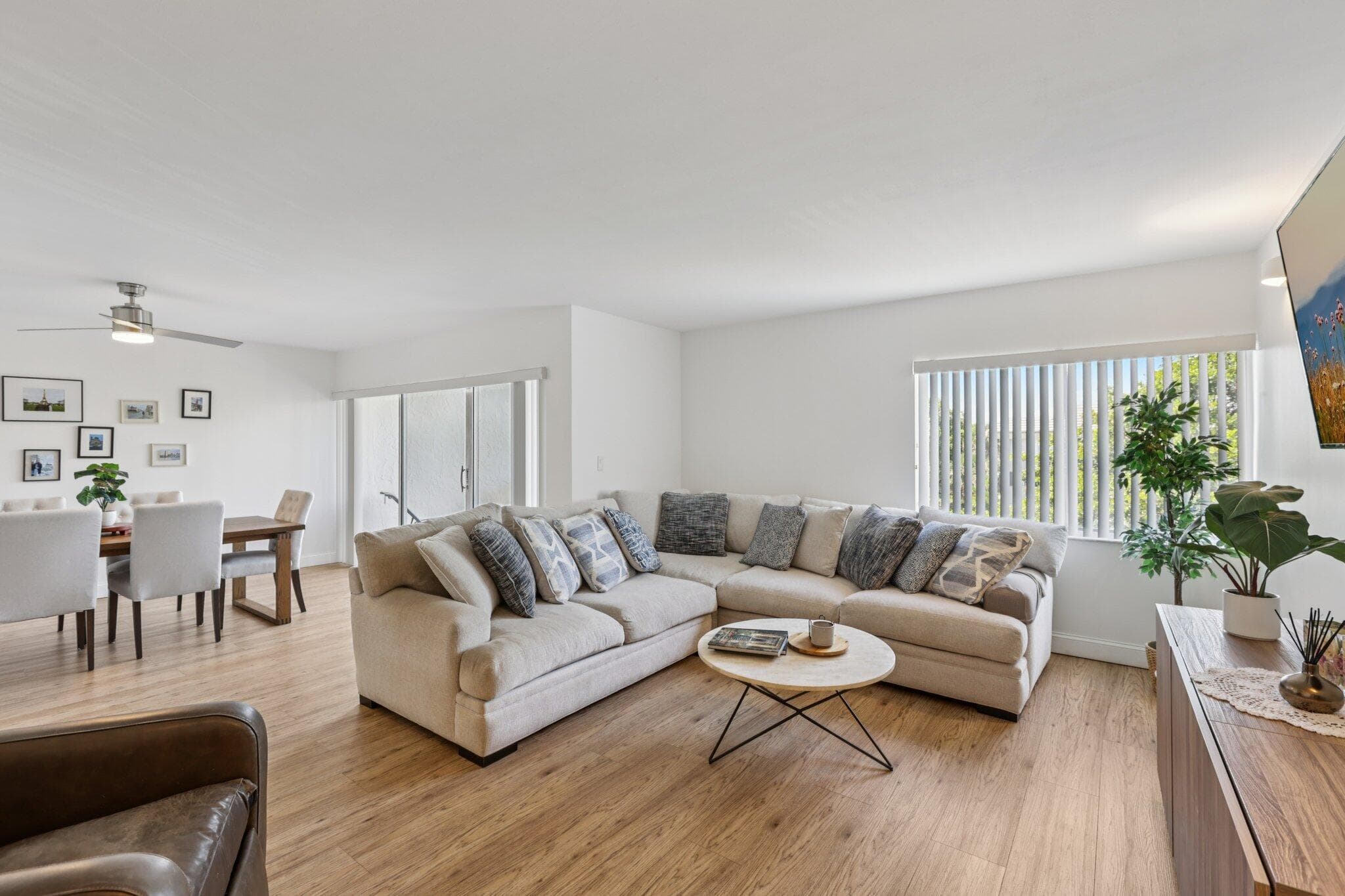 721 N Pine Island 406, Plantation, FL 33324 — photo 1 of 30