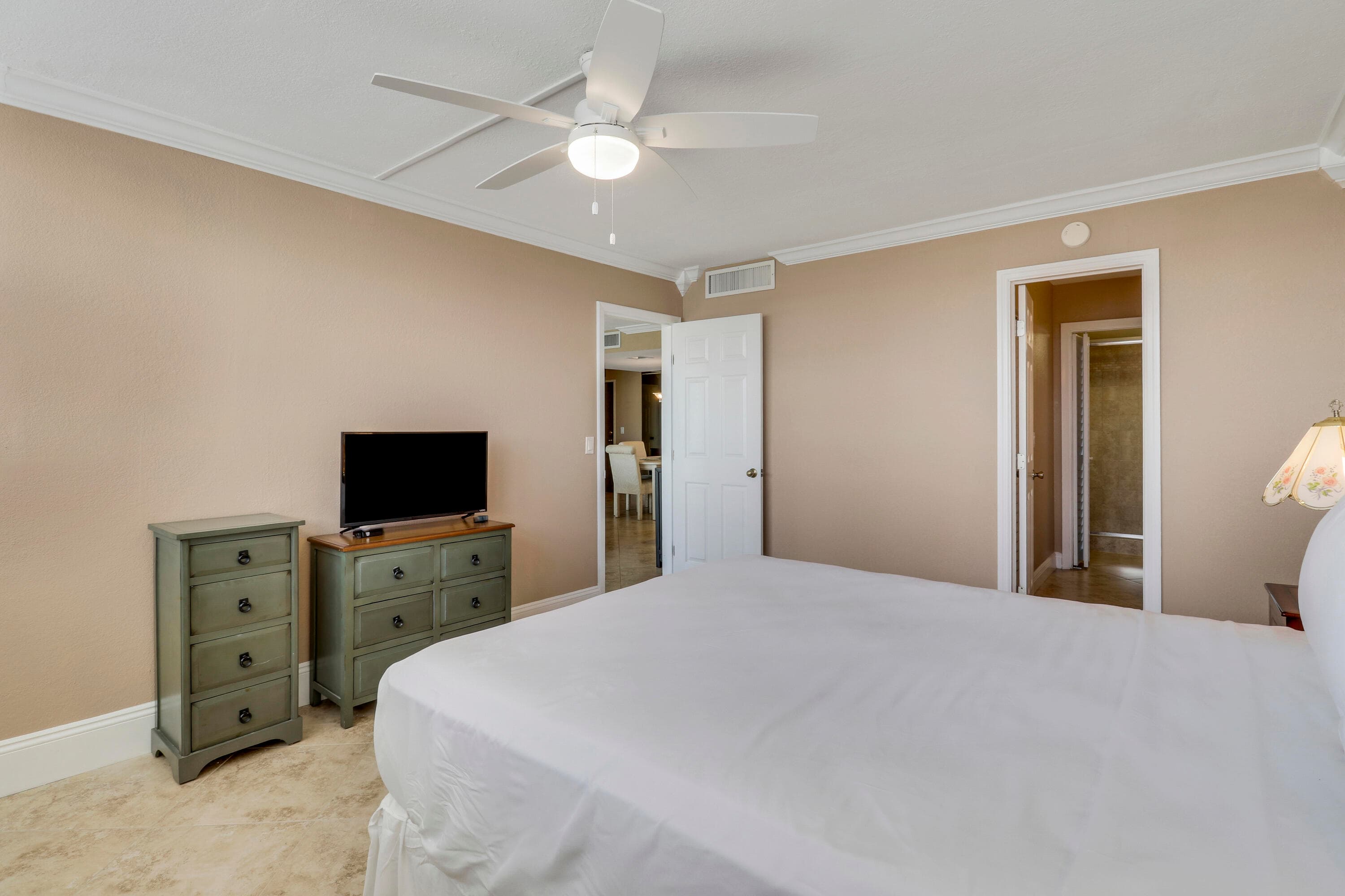 336 Golfview Road 1016, North Palm Beach, FL 33408 — photo 27 of 58