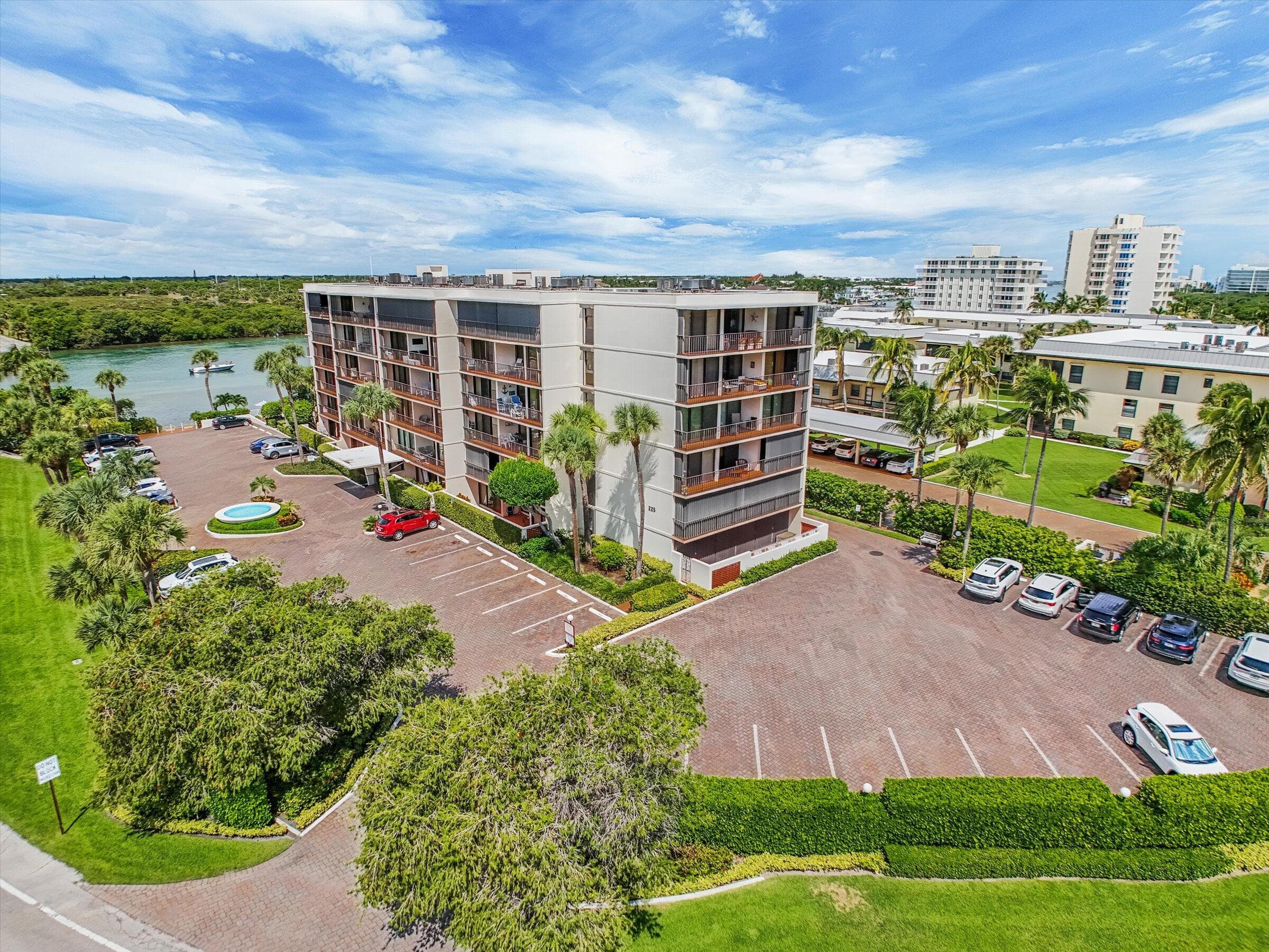 225 Beach Road 205, Tequesta, FL 33469 — photo 41 of 43