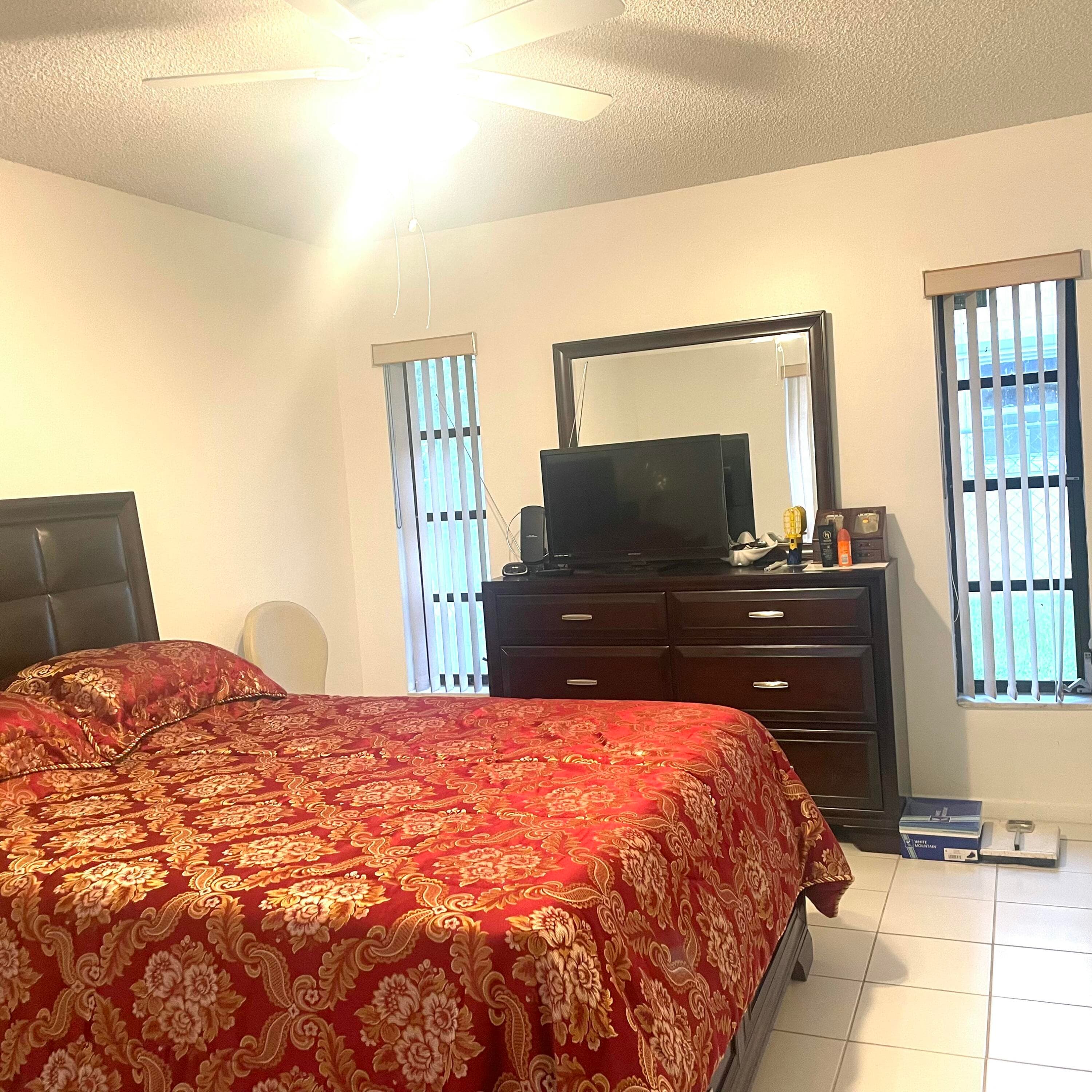 Single Family Residence in Royal Palm Beach — photo 3 of 5