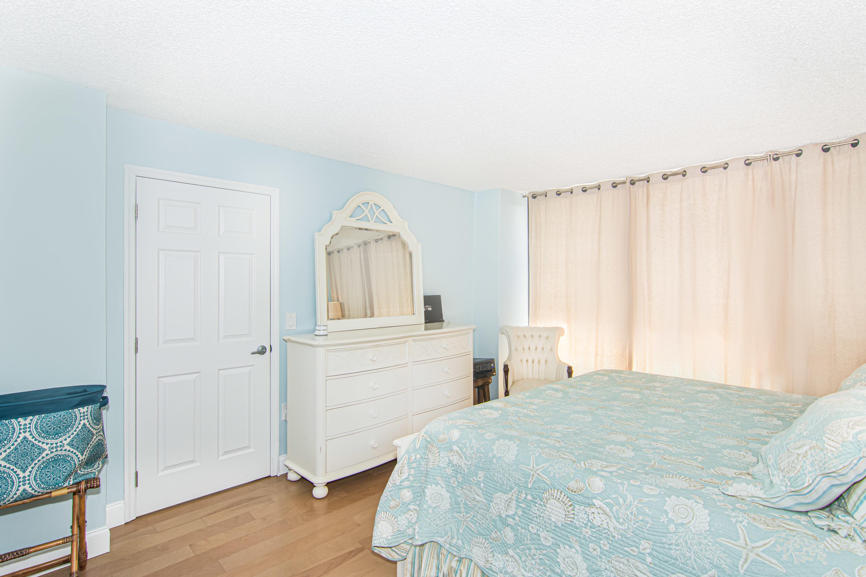 5600 N Flagler Drive 1404, West Palm Beach, FL 33407 — photo 22 of 40