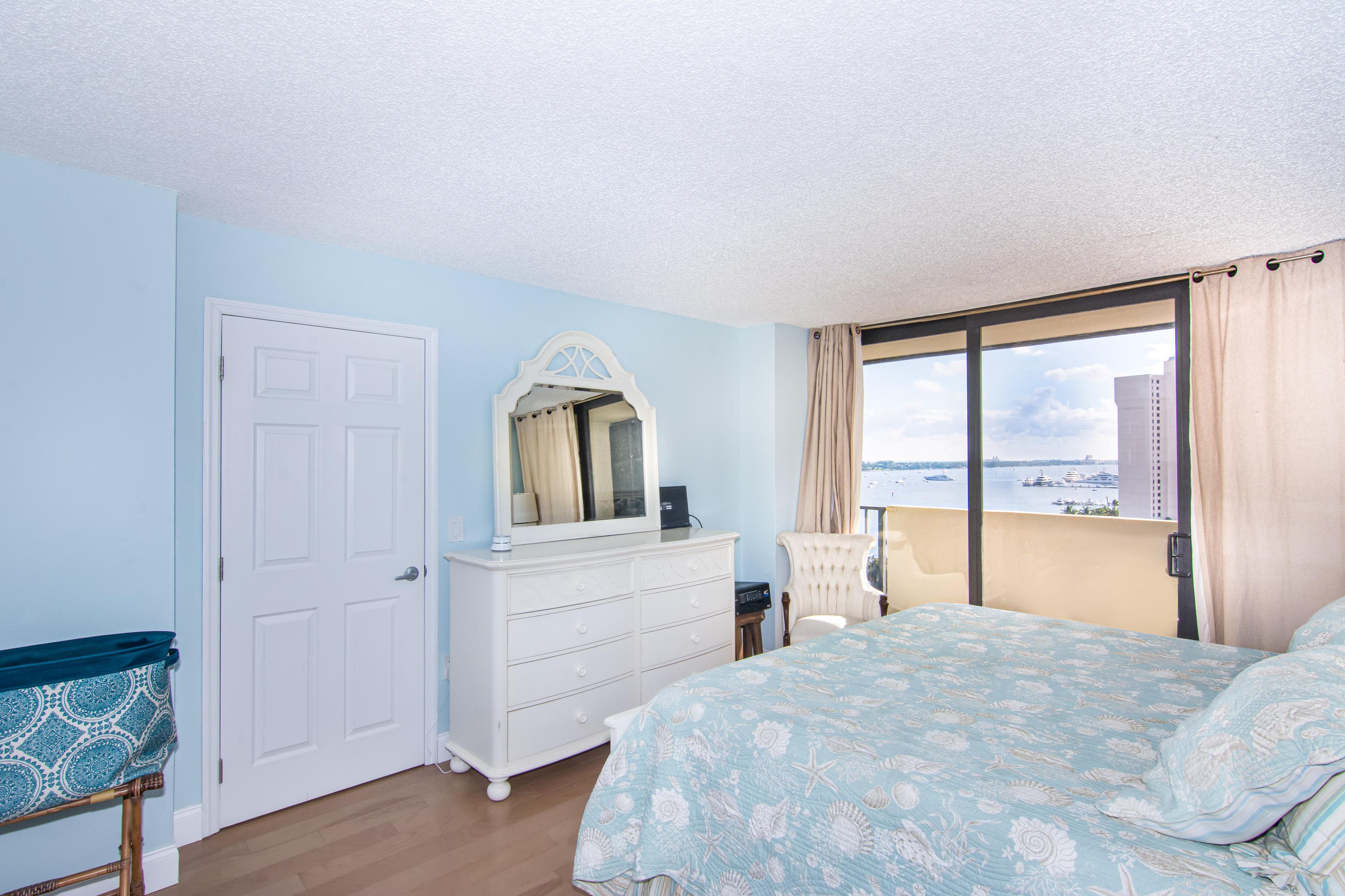 5600 N Flagler Drive 1404, West Palm Beach, FL 33407 — photo 23 of 40