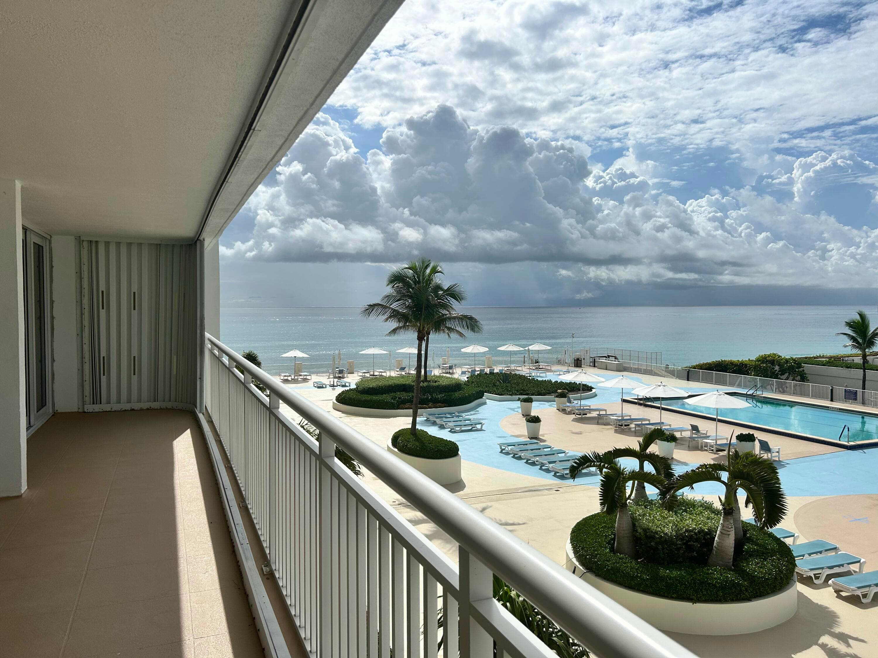 3546 S South Ocean Boulevard 405, South Palm Beach, FL 33480 — photo 1 of 23