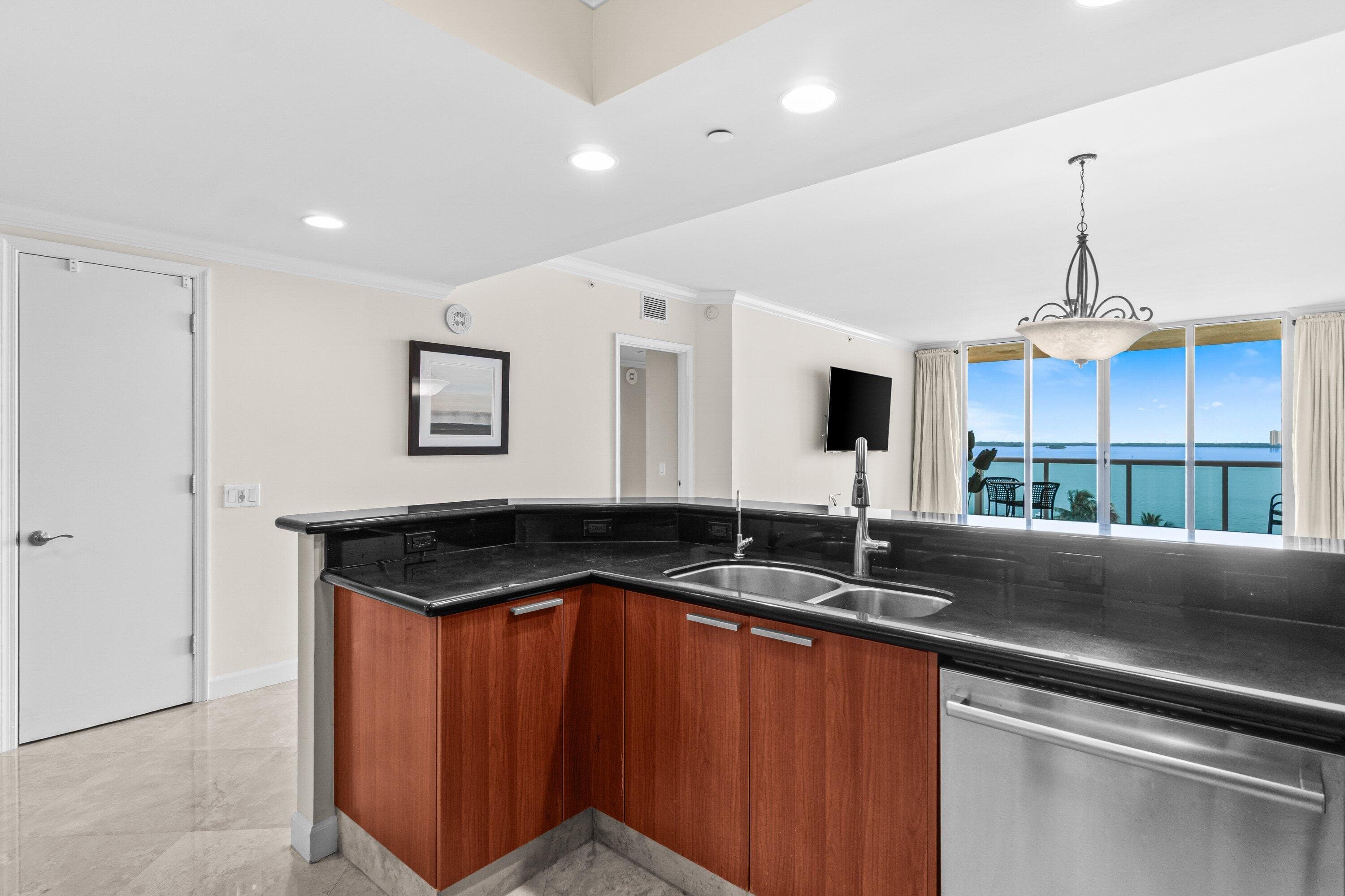 2650 Lake Shore Drive 703, Riviera Beach, FL 33404 — photo 7 of 56