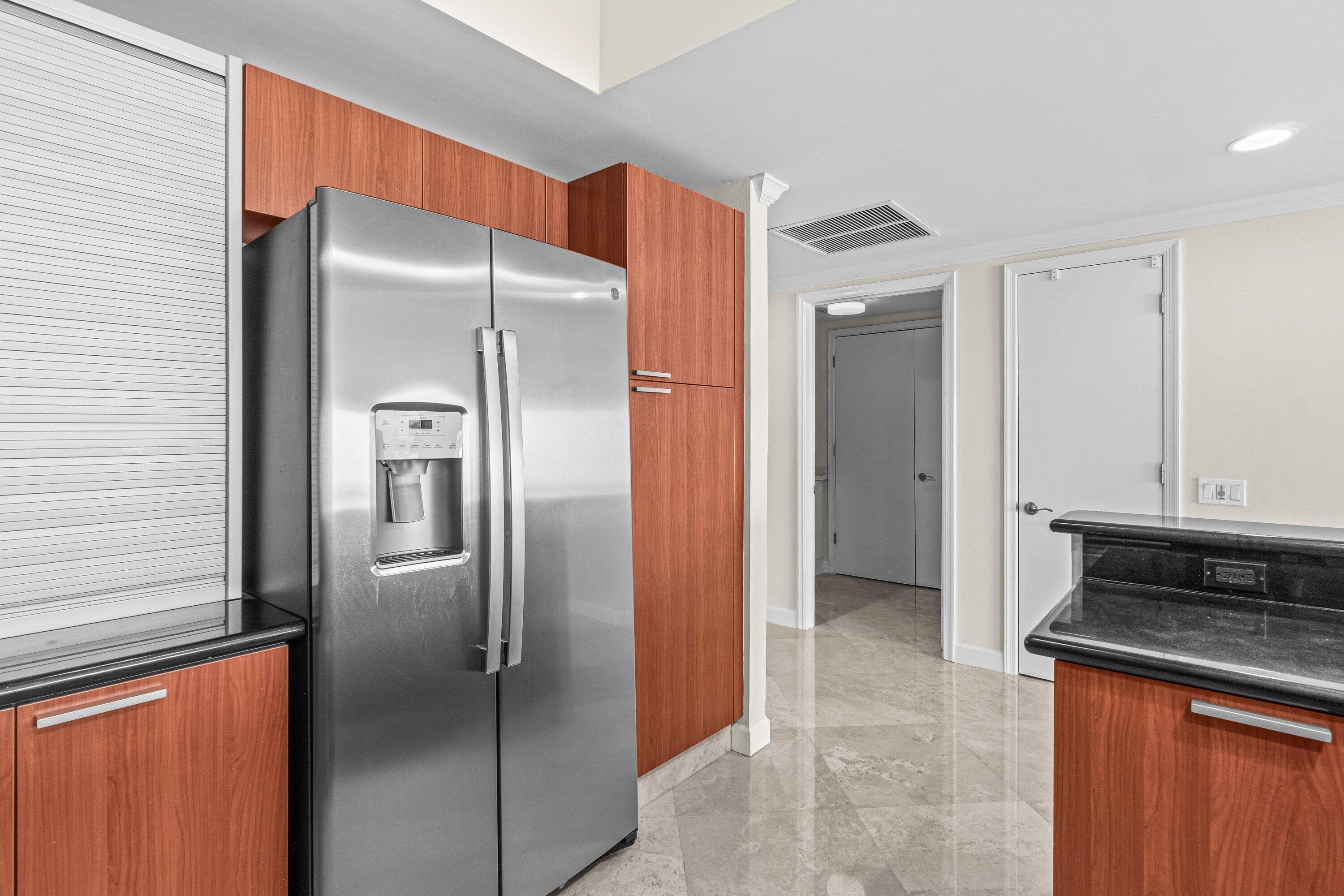 2650 Lake Shore Drive 703, Riviera Beach, FL 33404 — photo 8 of 56